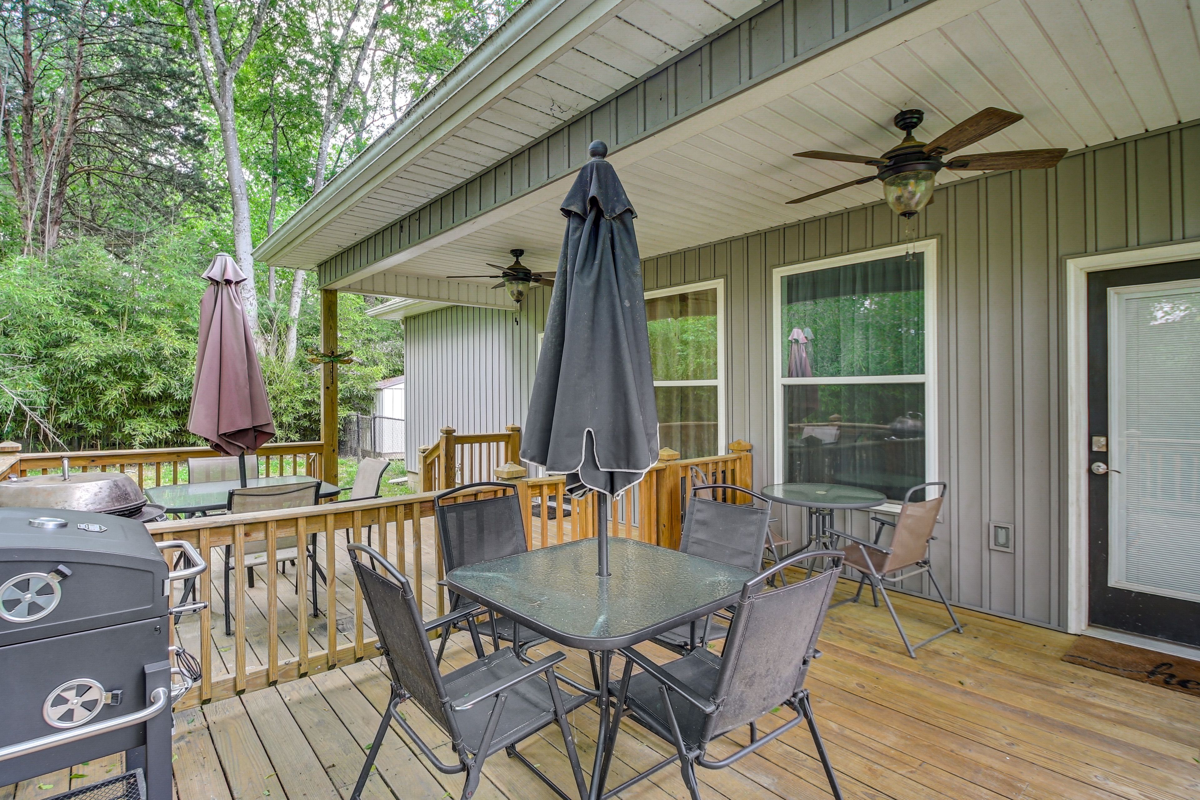 Shared Deck