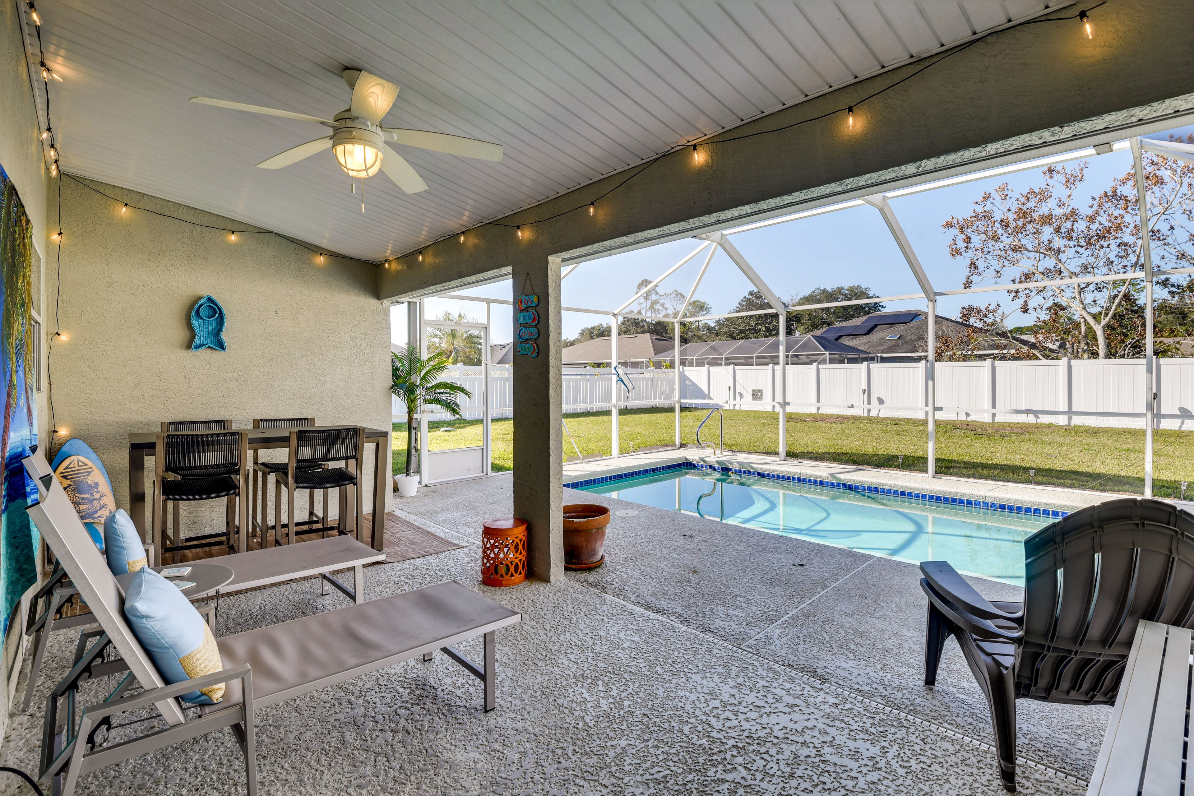 Screened-In Lanai | Dining Table | Pool w/ Toys | Gas Grill