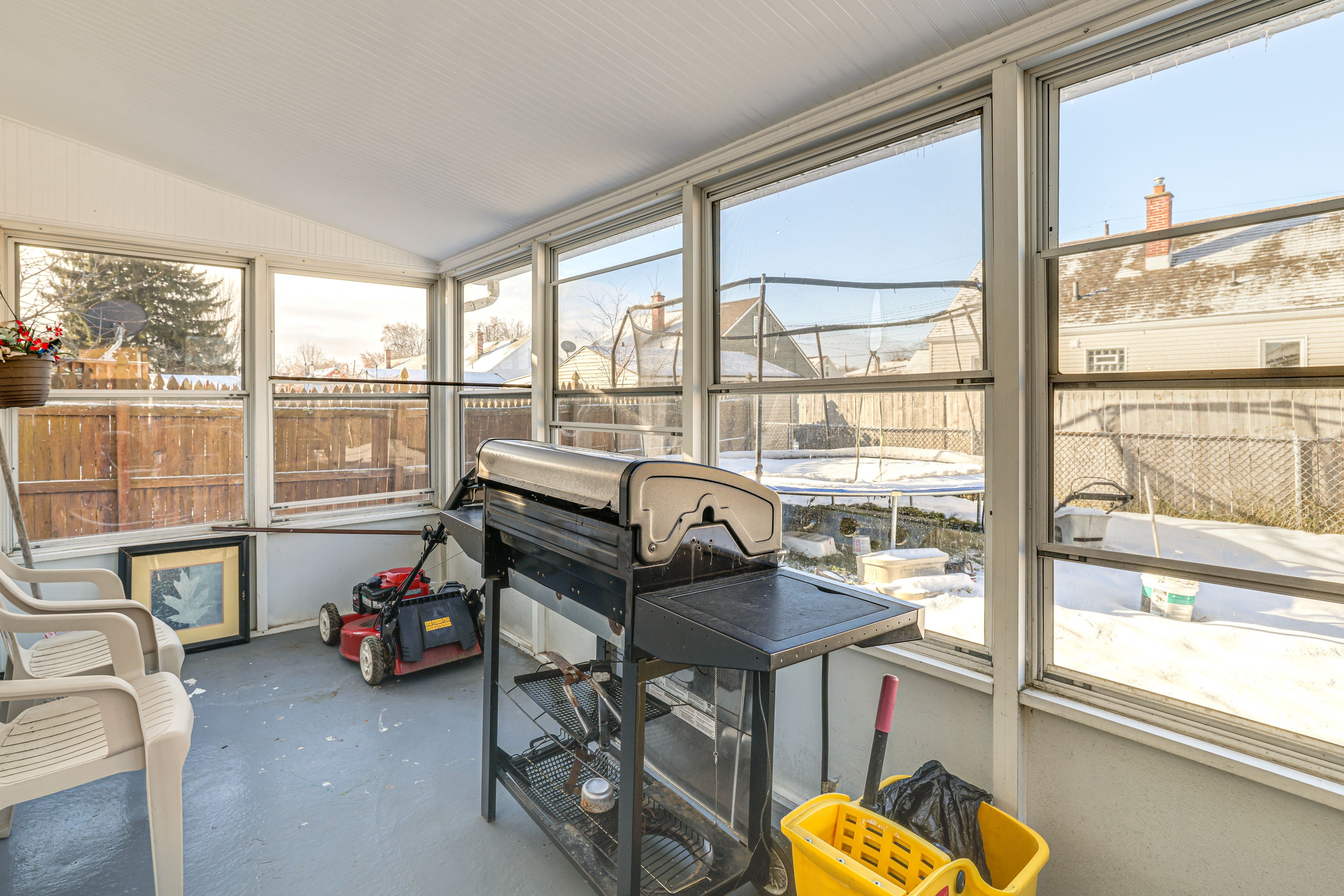 Screened Porch | BBQ Grill