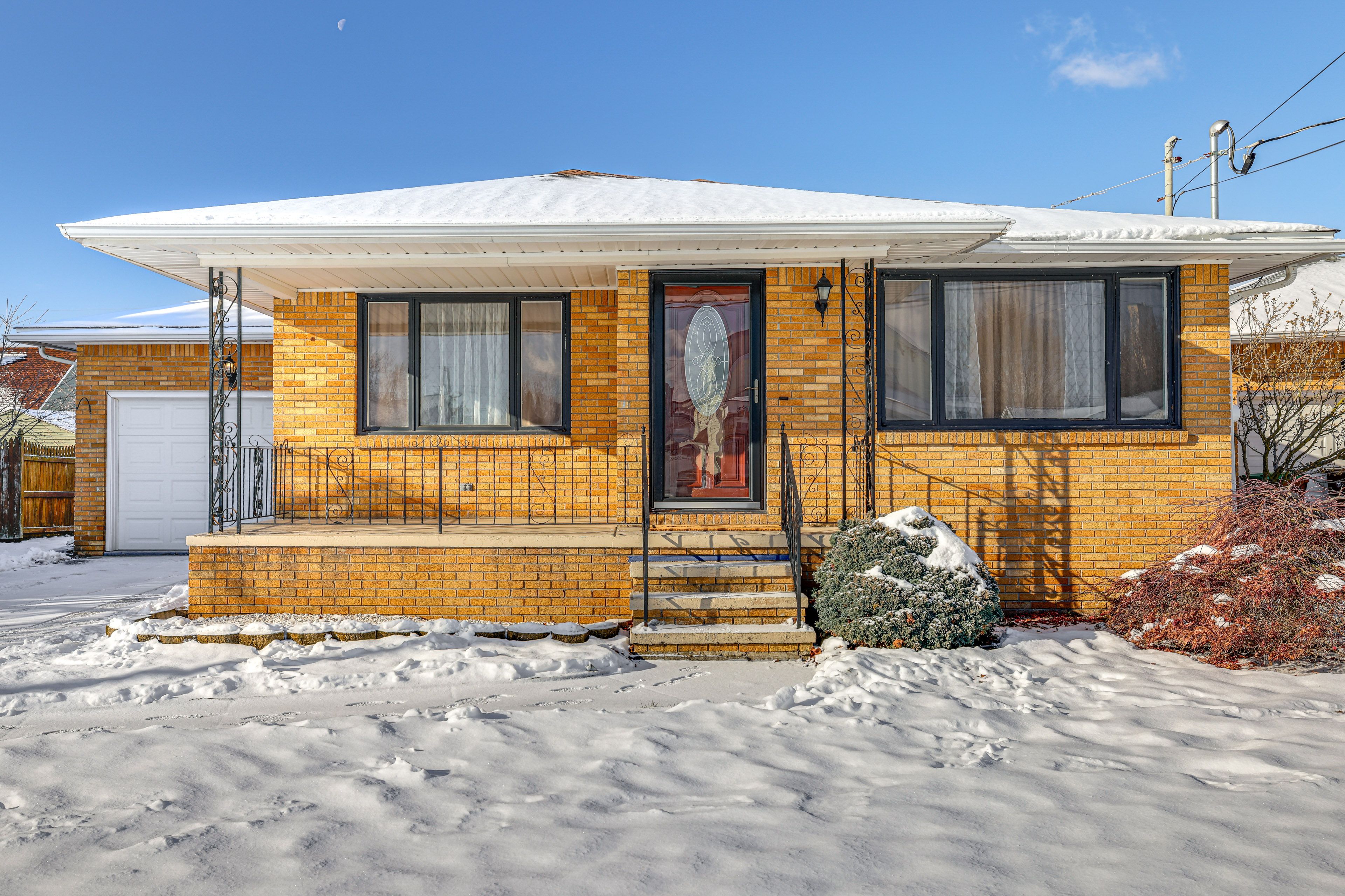 Buffalo Vacation Rental | 3BR | 1BA | 1,150 Sq Ft | 5 Steps to Enter