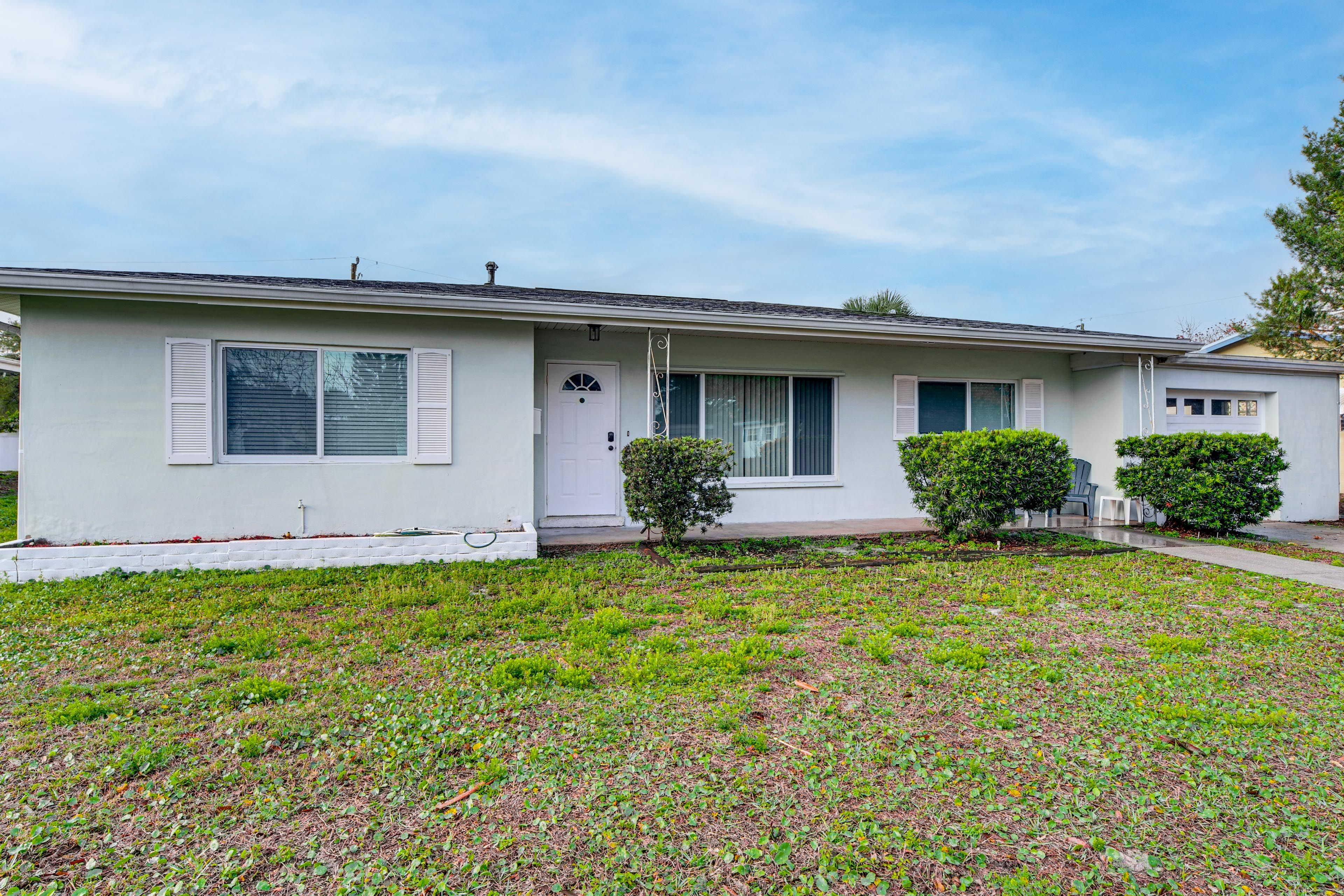 Parking | Garage (1 Vehicle) | Driveway (1 Vehicle)