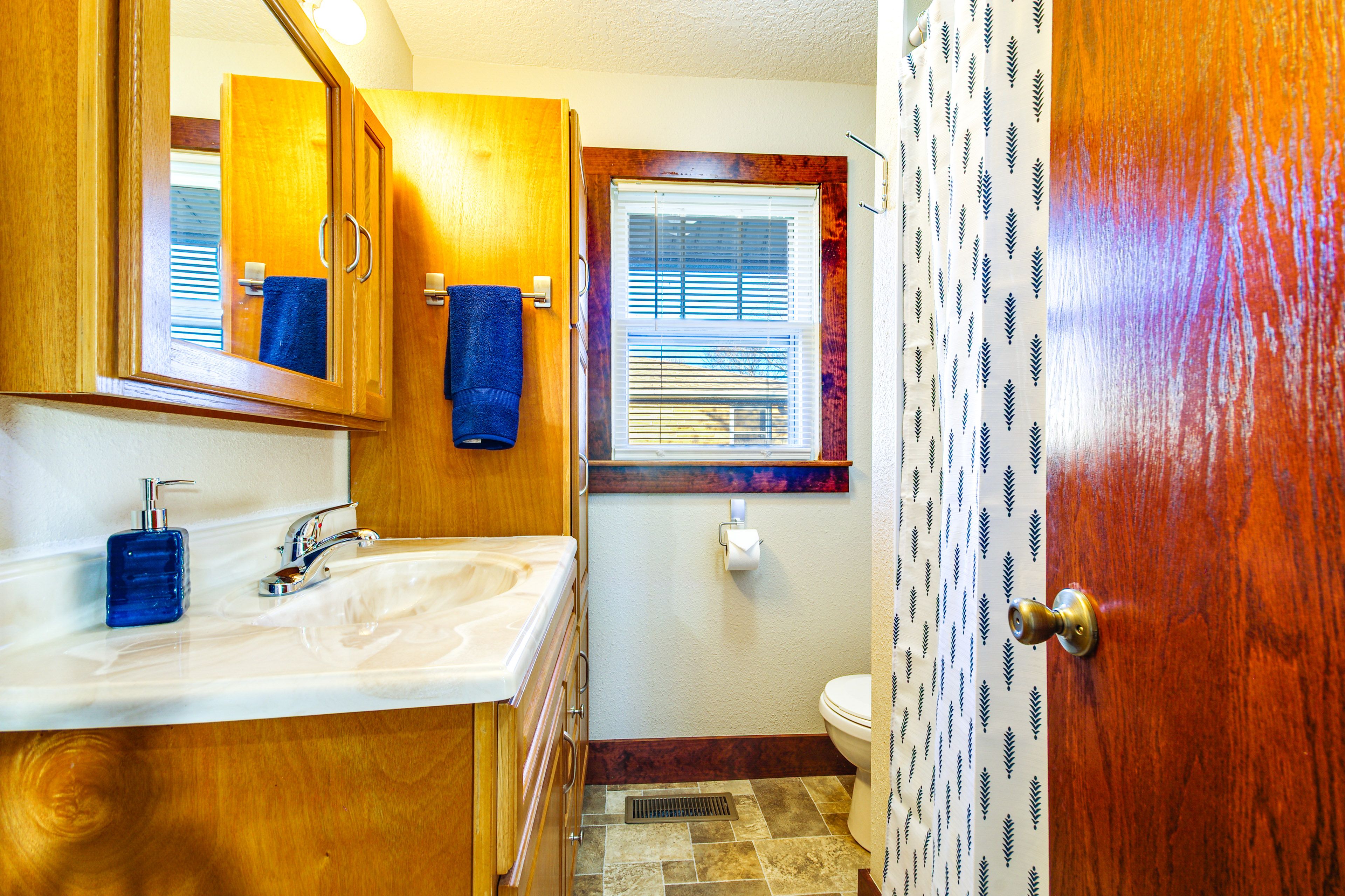 Bathroom | Towels Provided