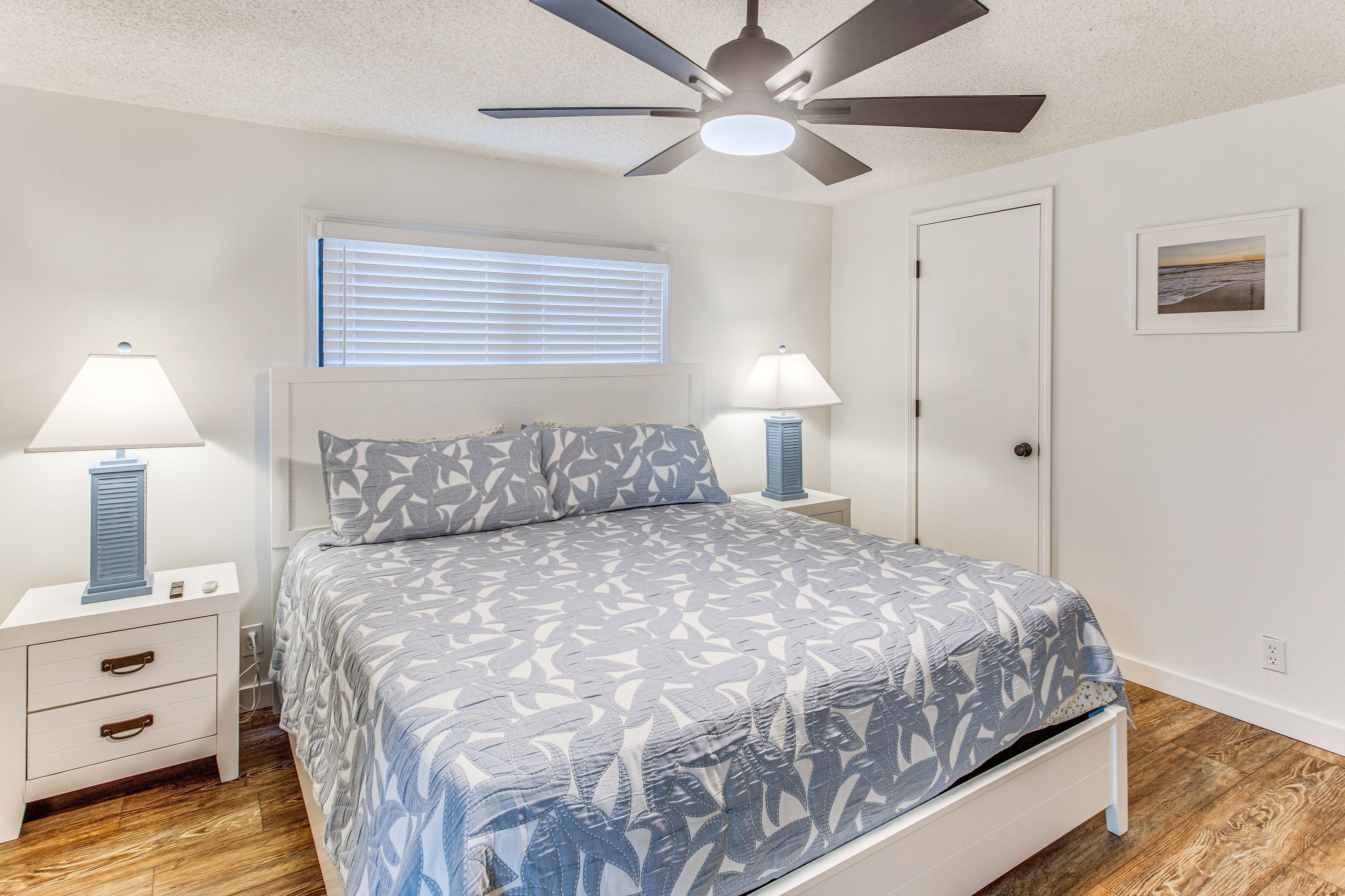 Bedroom 1 | King Bed | Smart TV