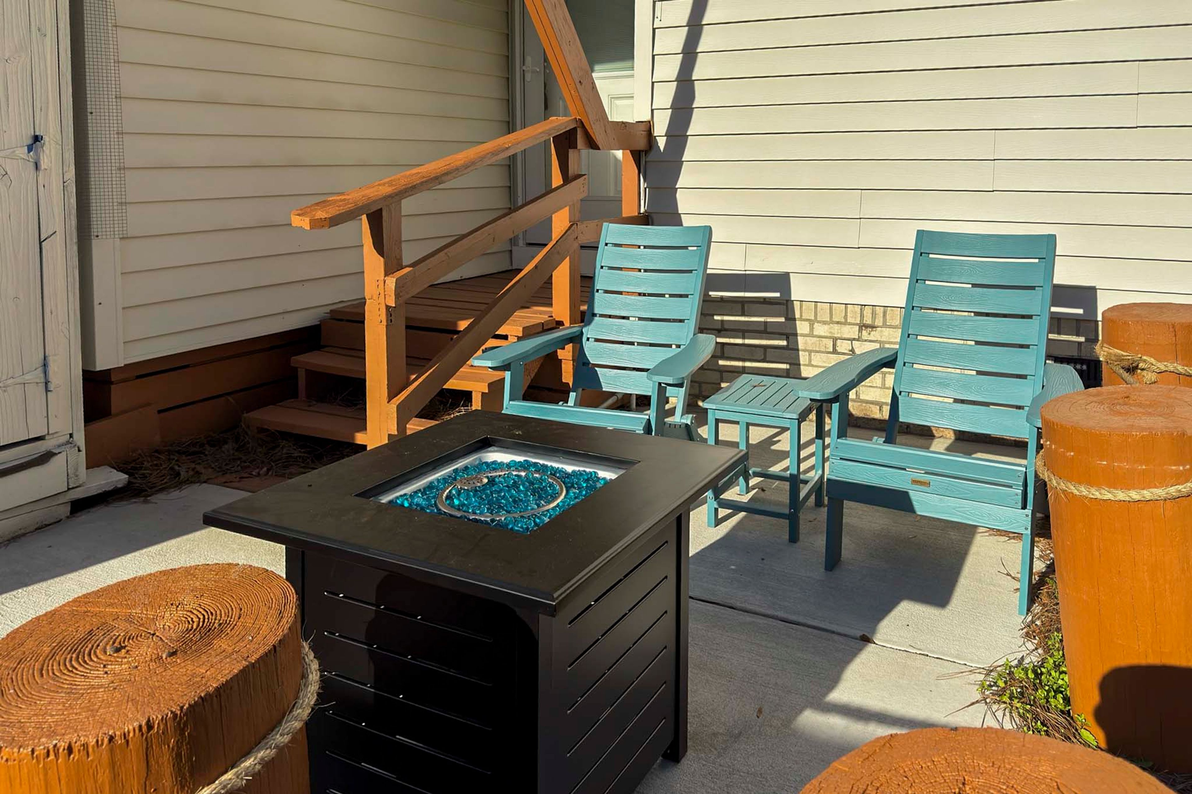 Patio | Fire Pit Table