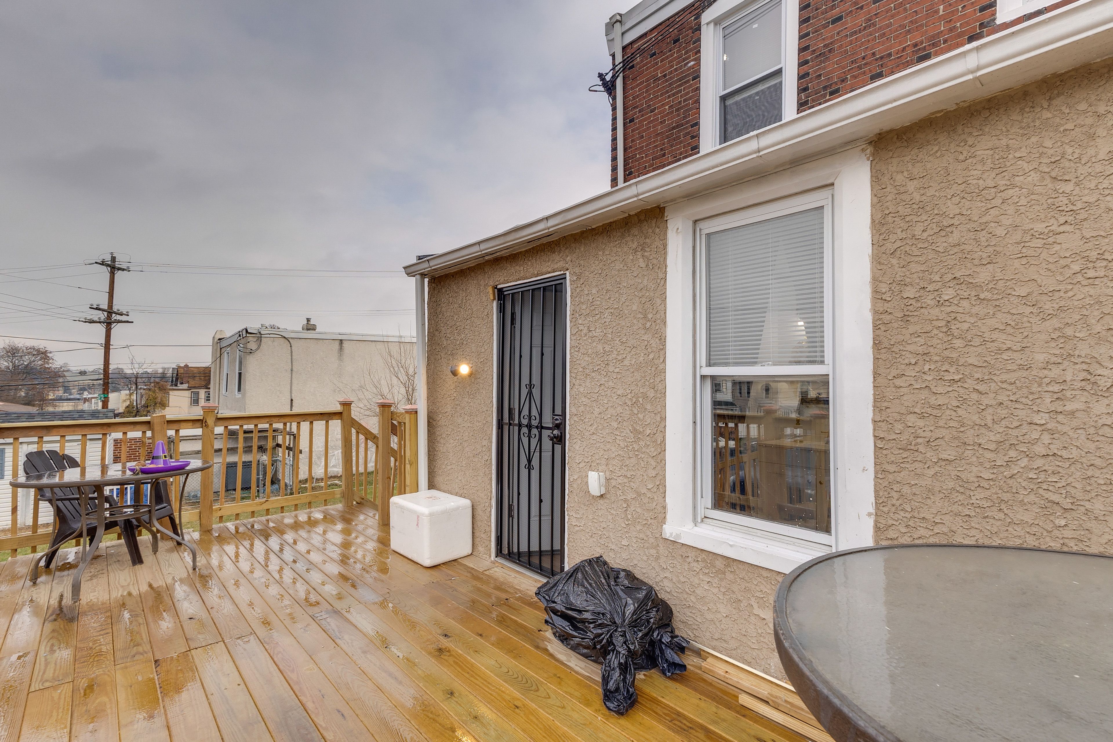 Shared Deck | Dining Tables | Seating