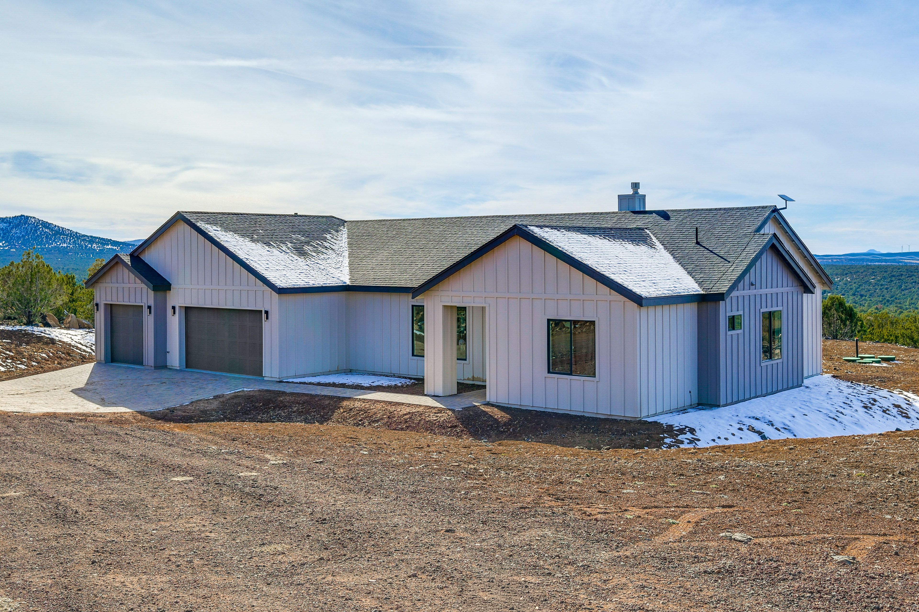 Driveway Parking | 4 Vehicles