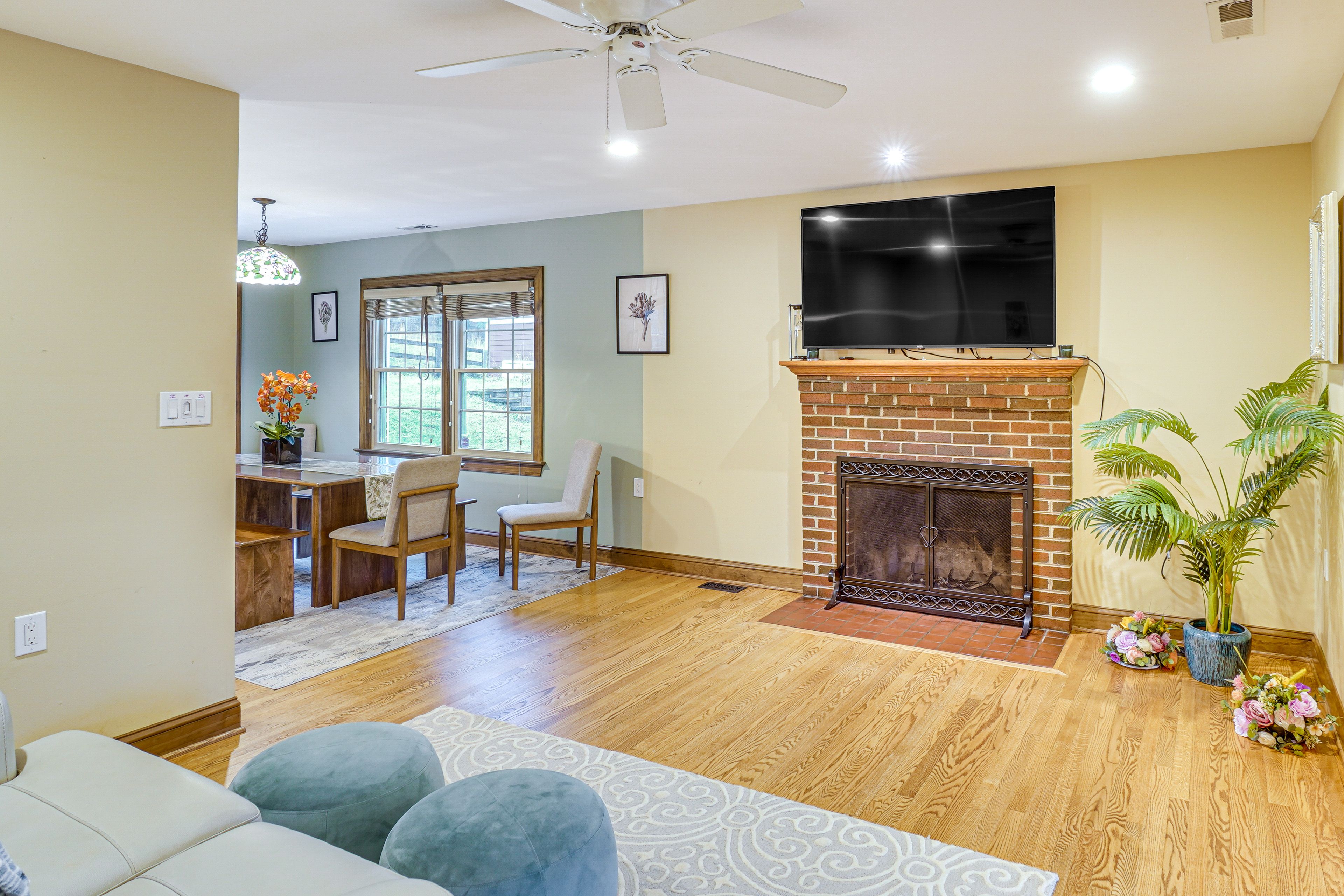 Living Room | Smart TV  | Main Level