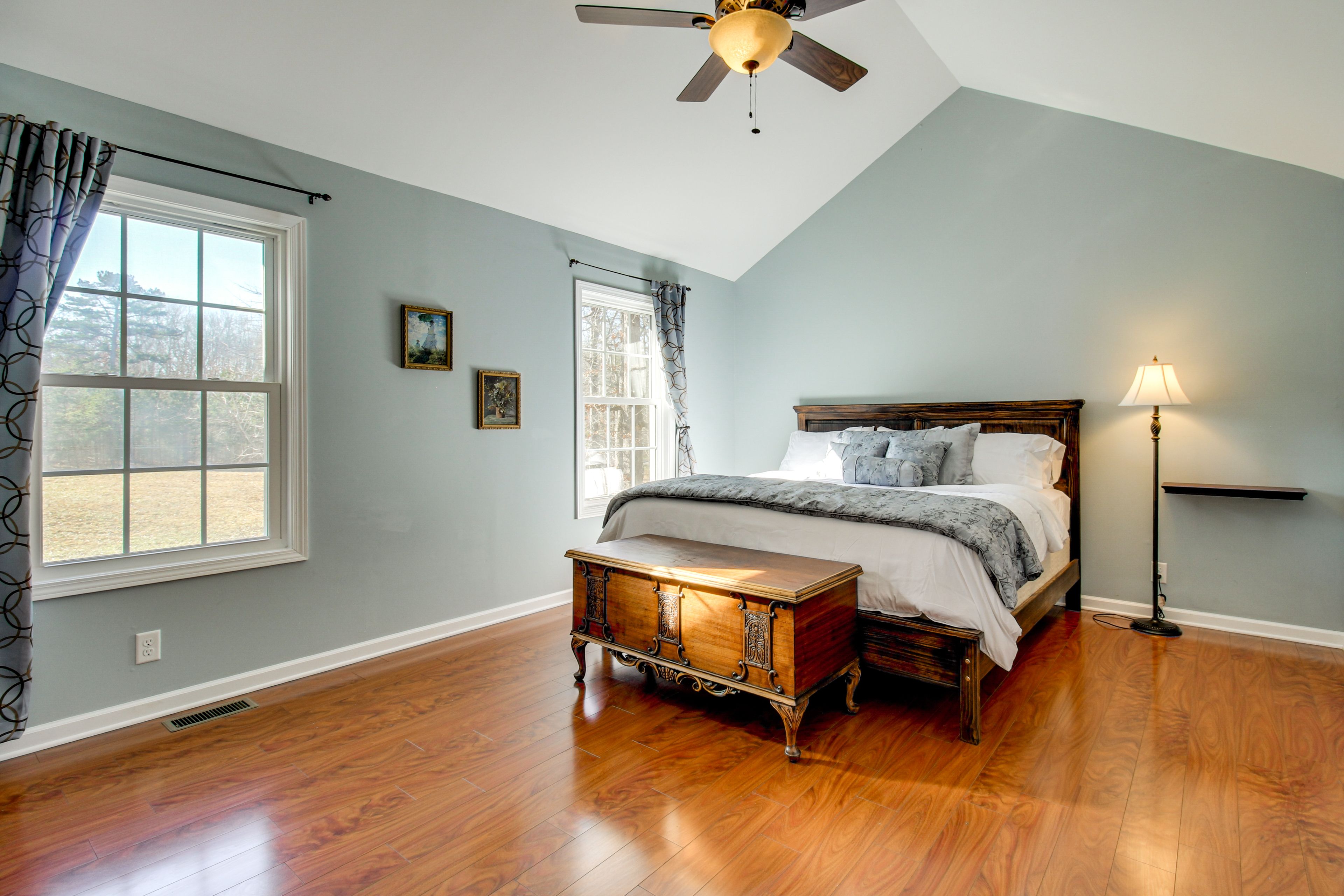 Bedroom 1 | King Bed | Linens Provided | En-Suite Bathroom