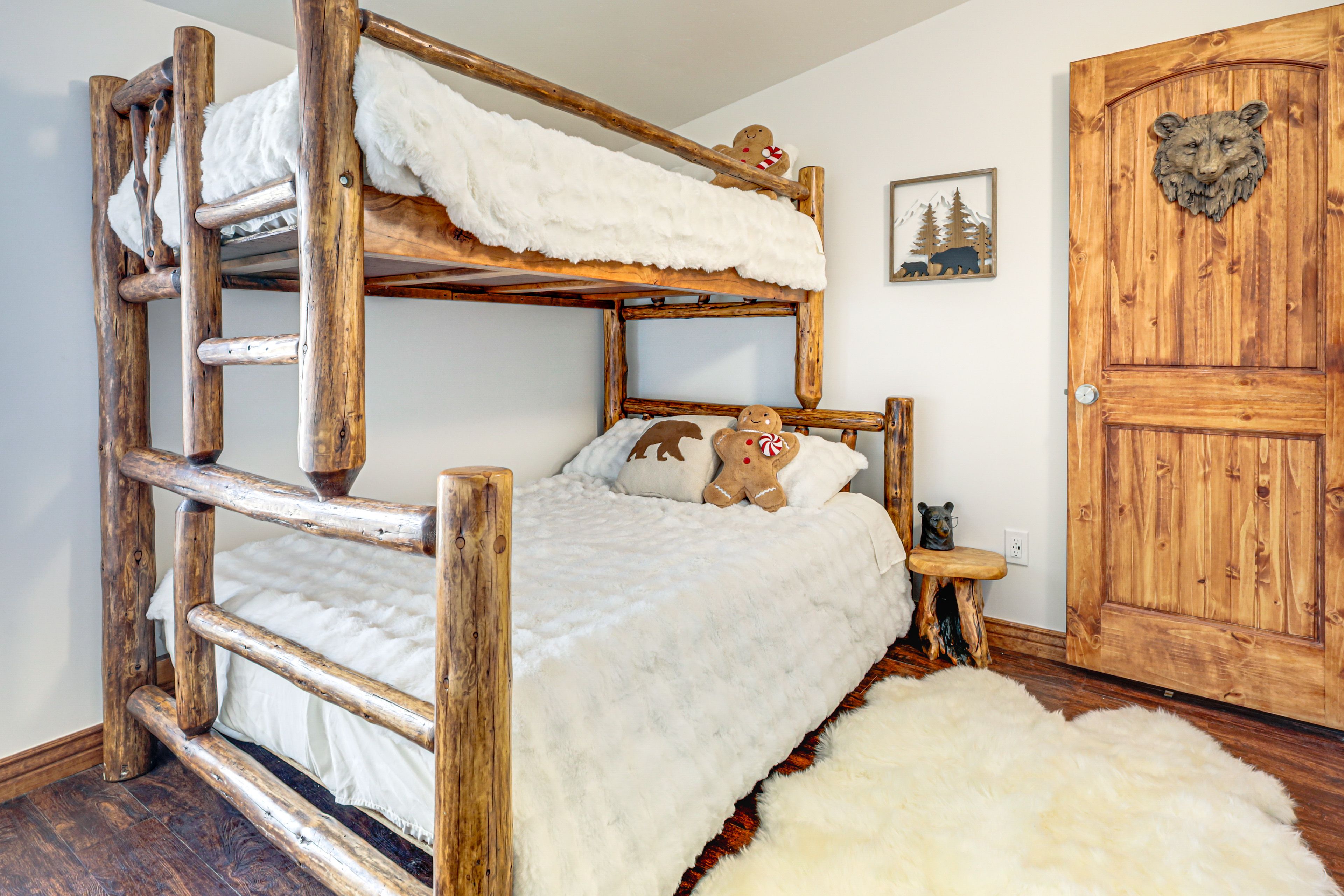 Bedroom 2 | Twin/Full Bunk Bed | 2nd Floor