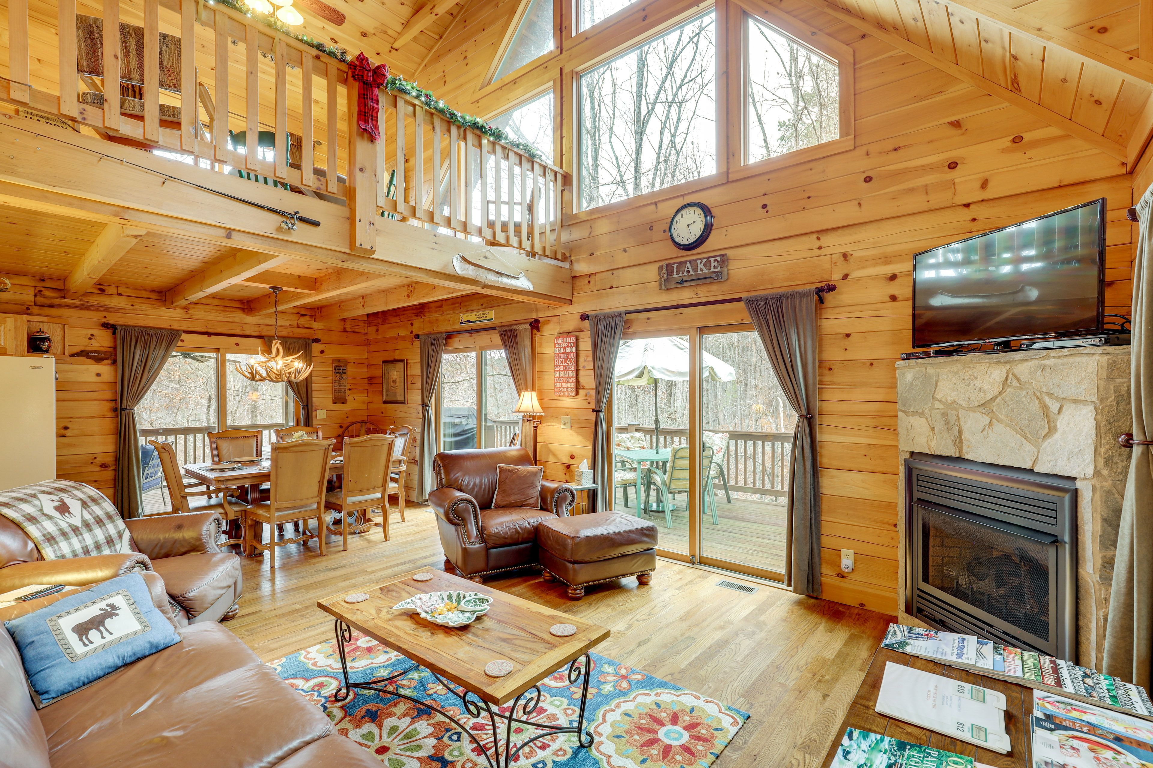 Nebo Vacation Rental | 4BR | 3BA | 2,500 Sq Ft | 4 Steps Required