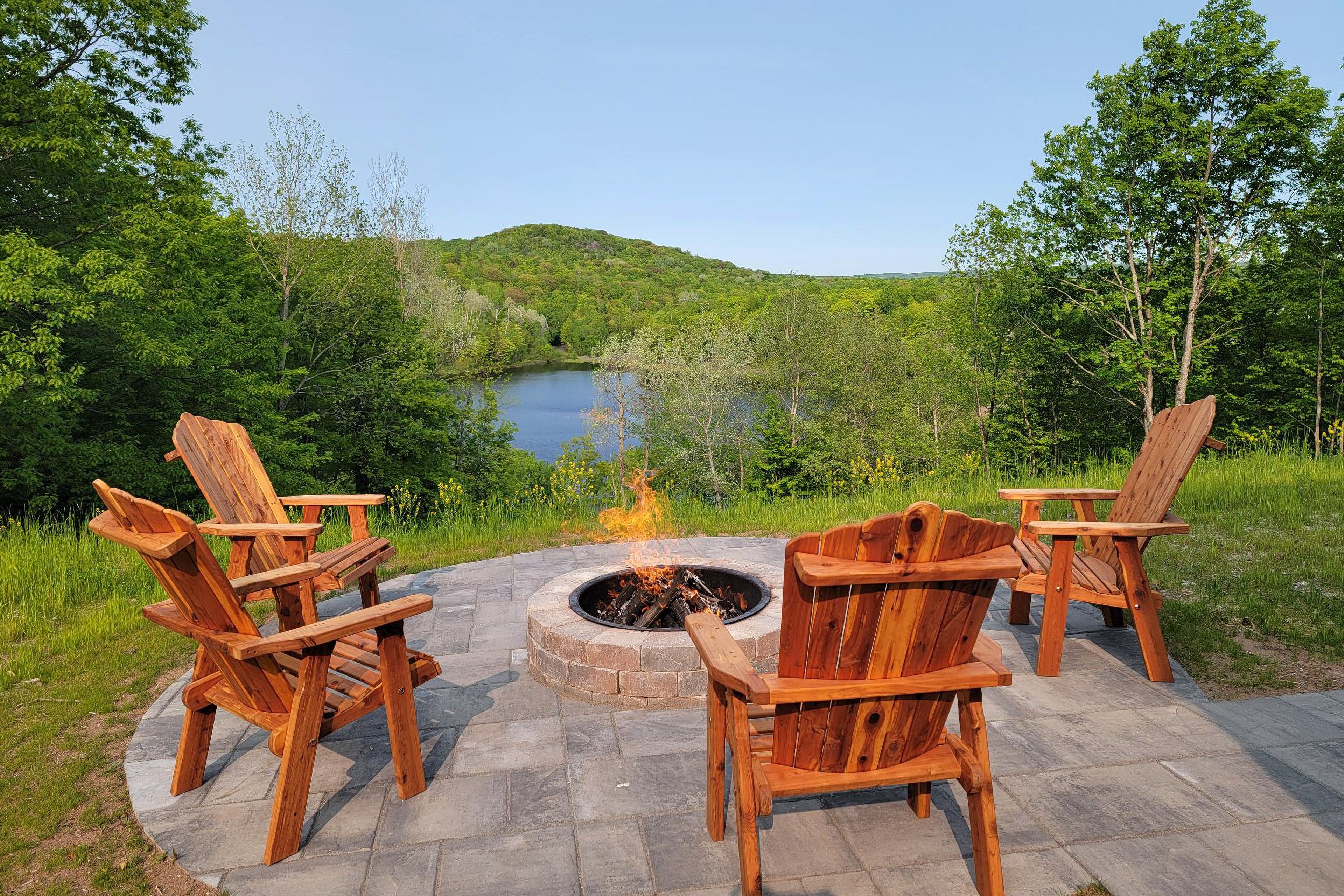 Fire Pit w/ Seating | Lake Views