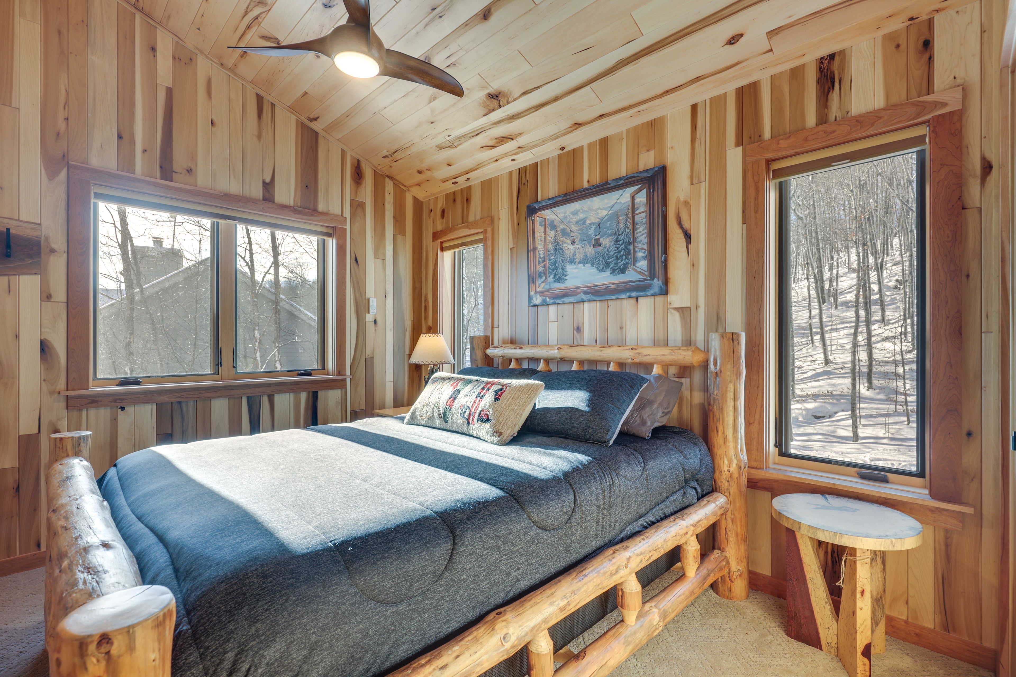 Bedroom 2 | Queen Bed