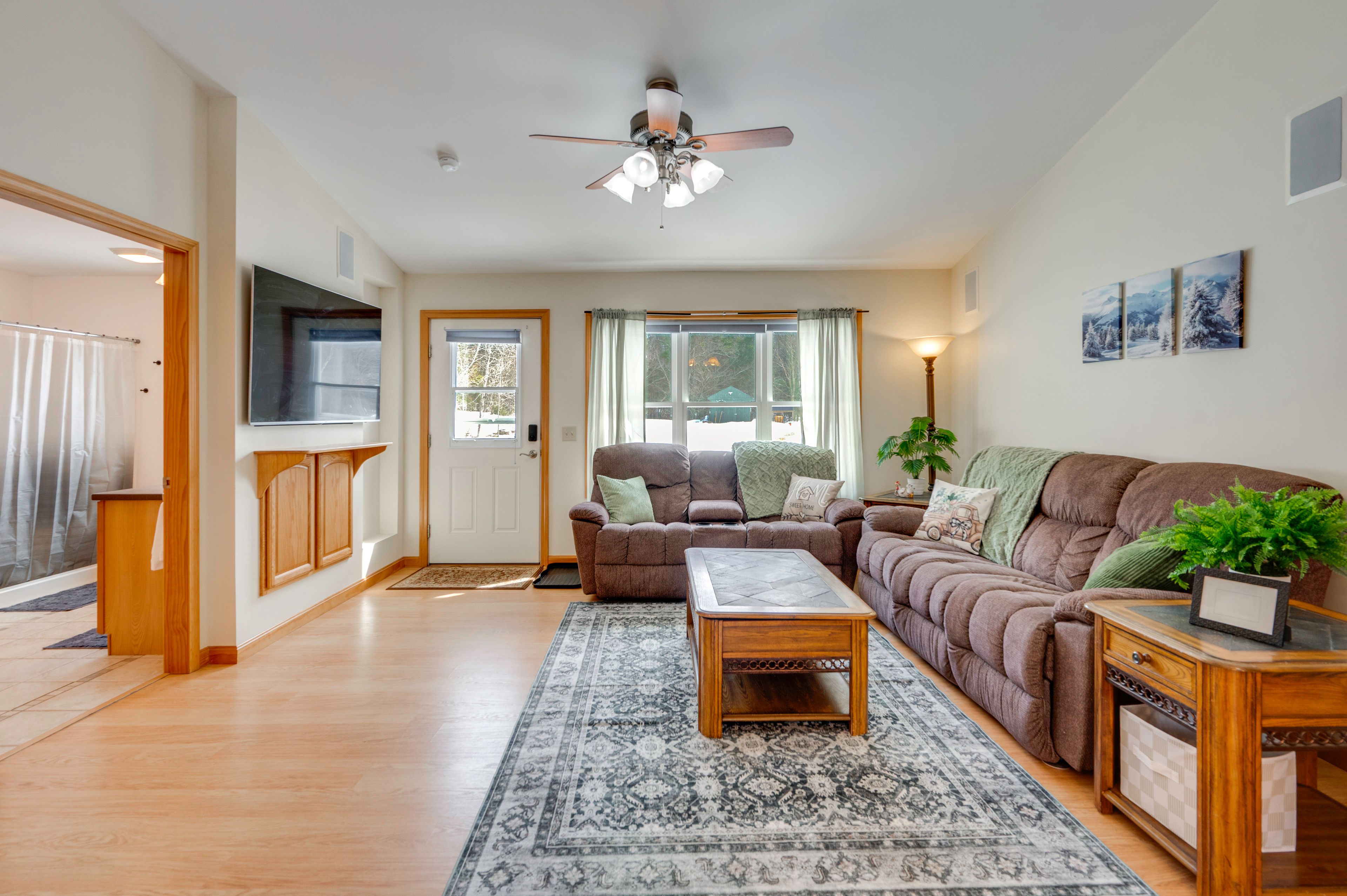 Living Room | Main Floor