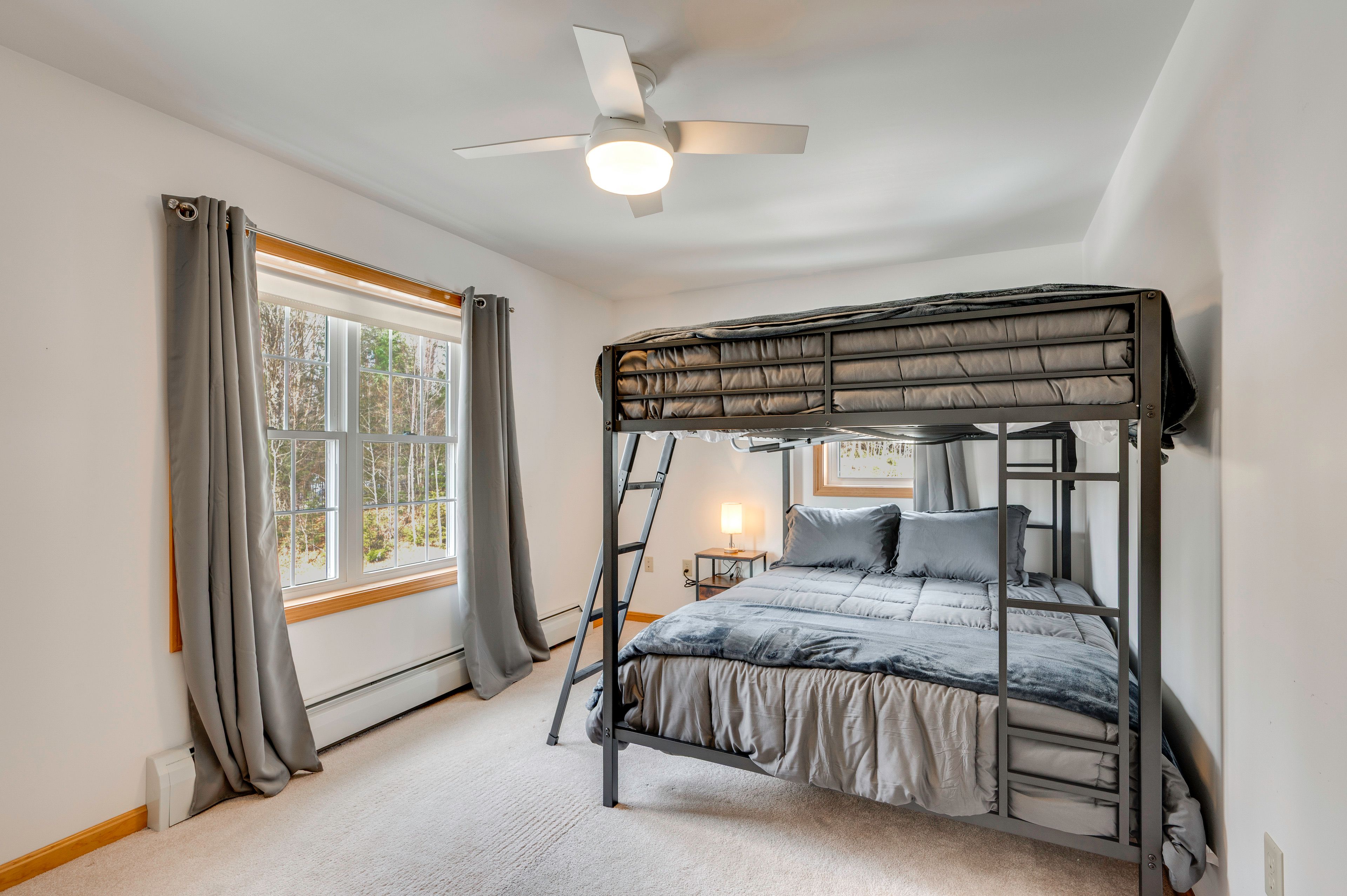 Bedroom 2 | Queen Bunk Bed | Main Floor