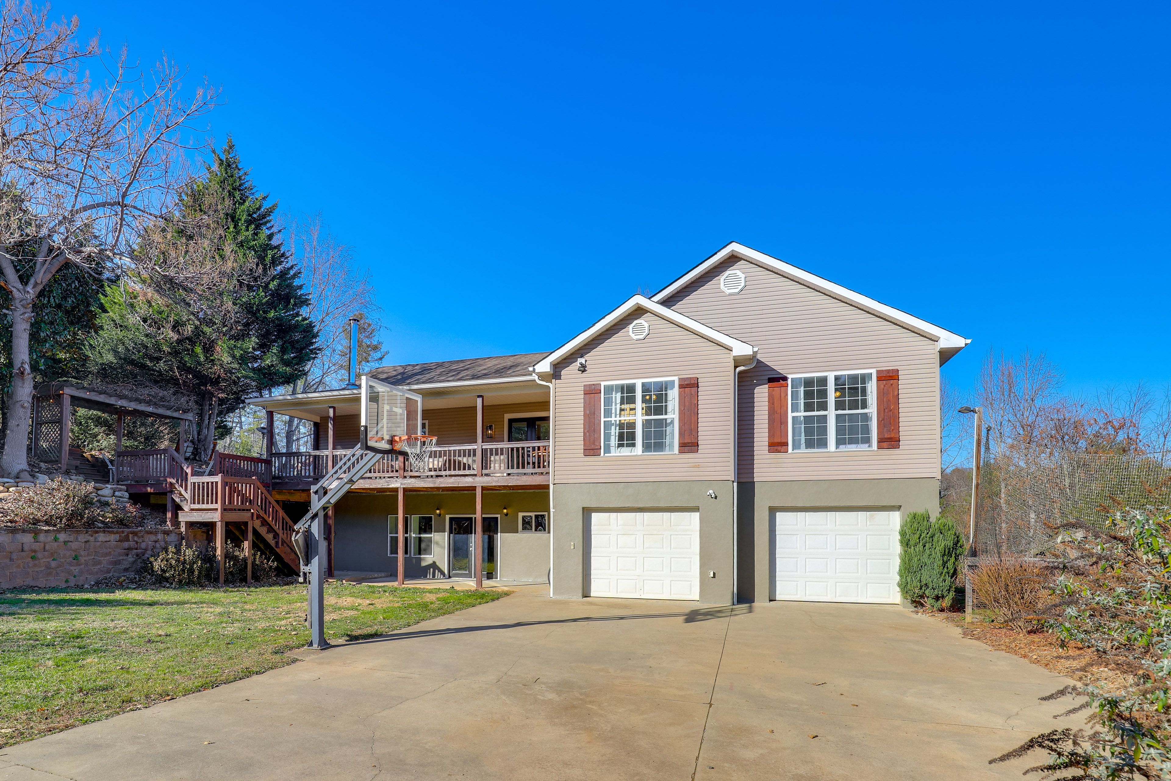 Parking | Upper Parking (2 Vehicles)