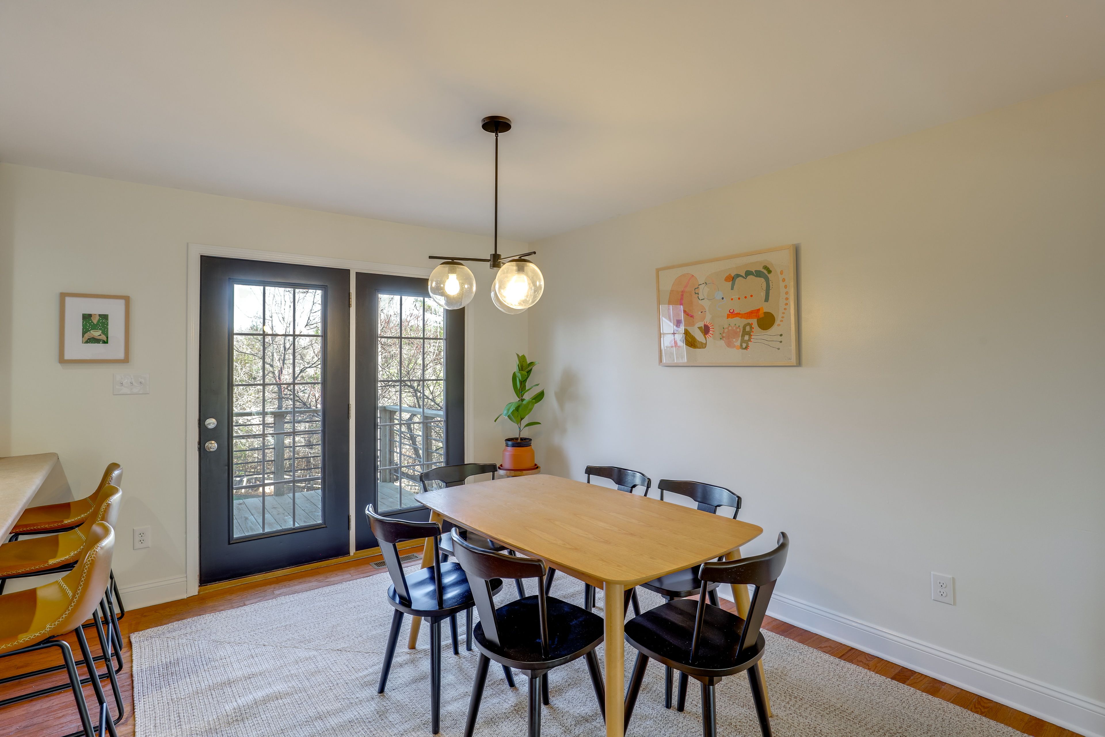 Dining Area | Main Level