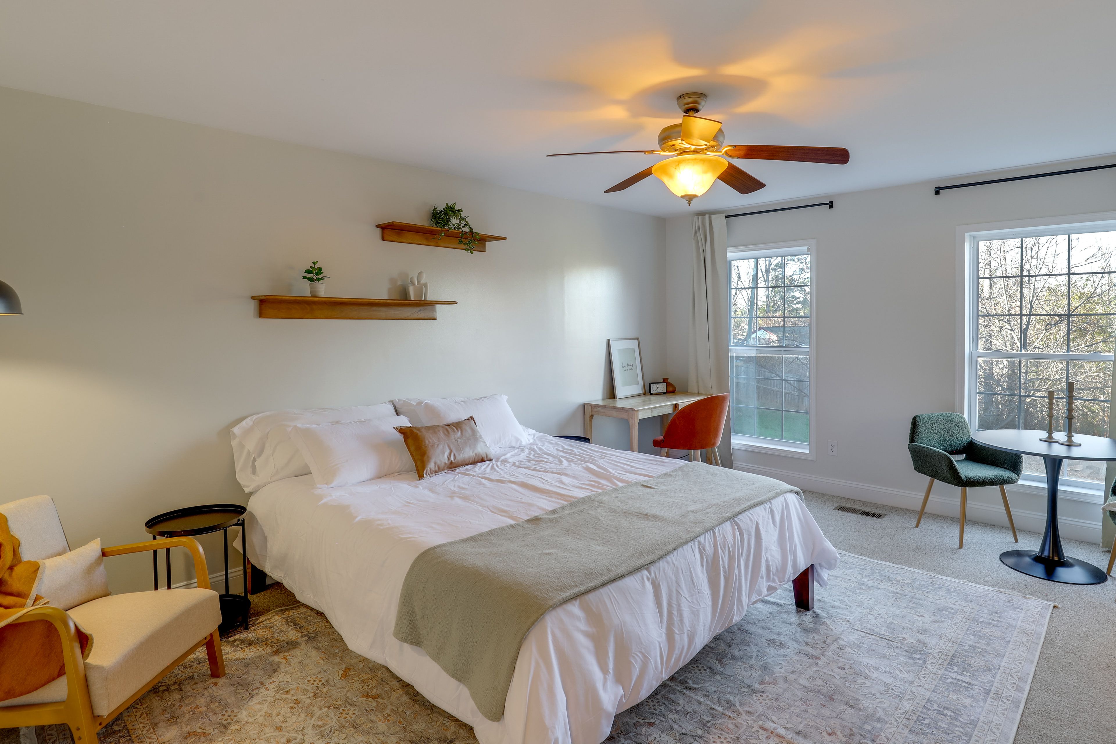 Bedroom 1 | Main Level | King Bed | En-Suite Bathroom