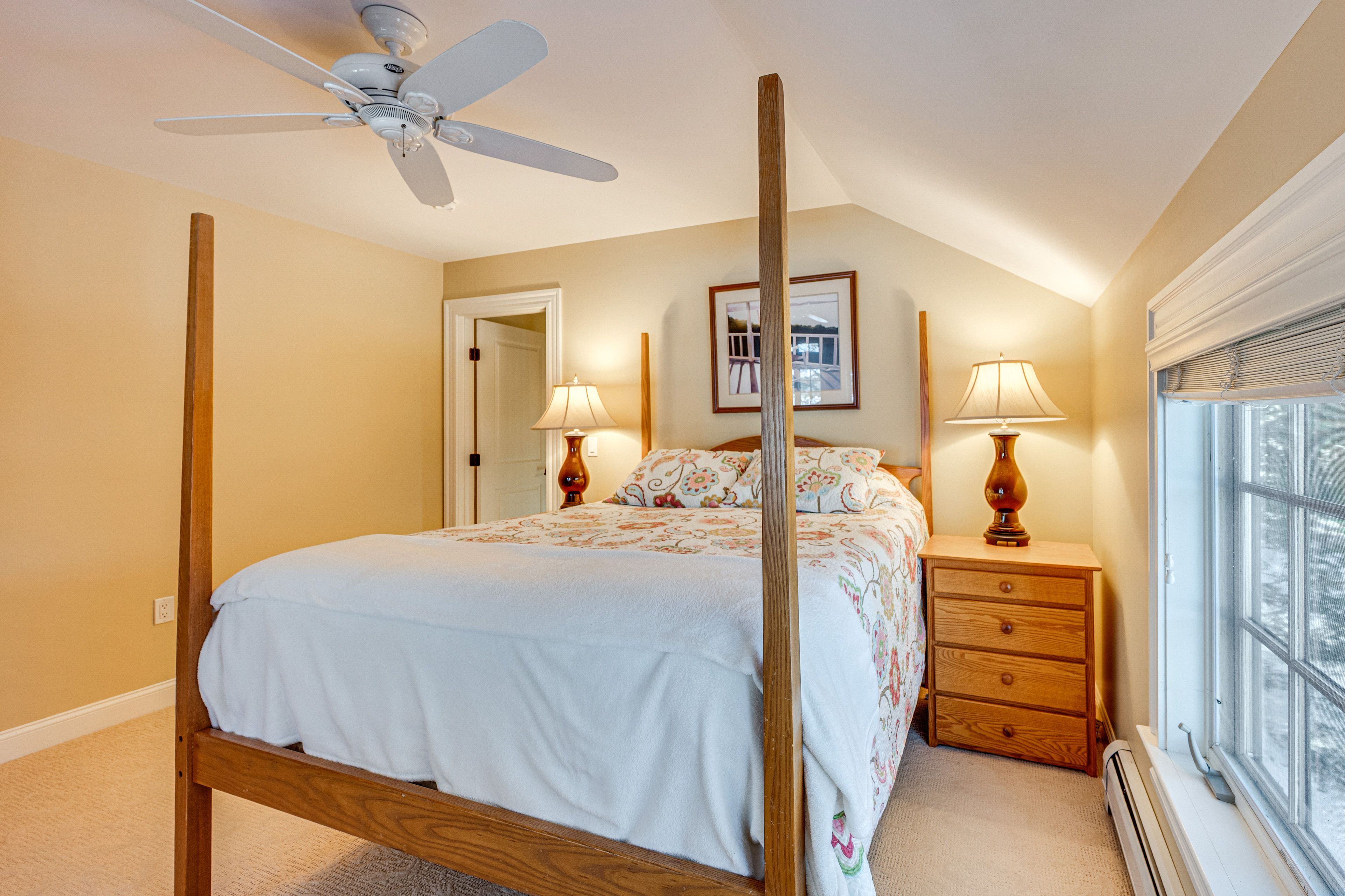 Bedroom 3 | Queen Bed | Upper Level