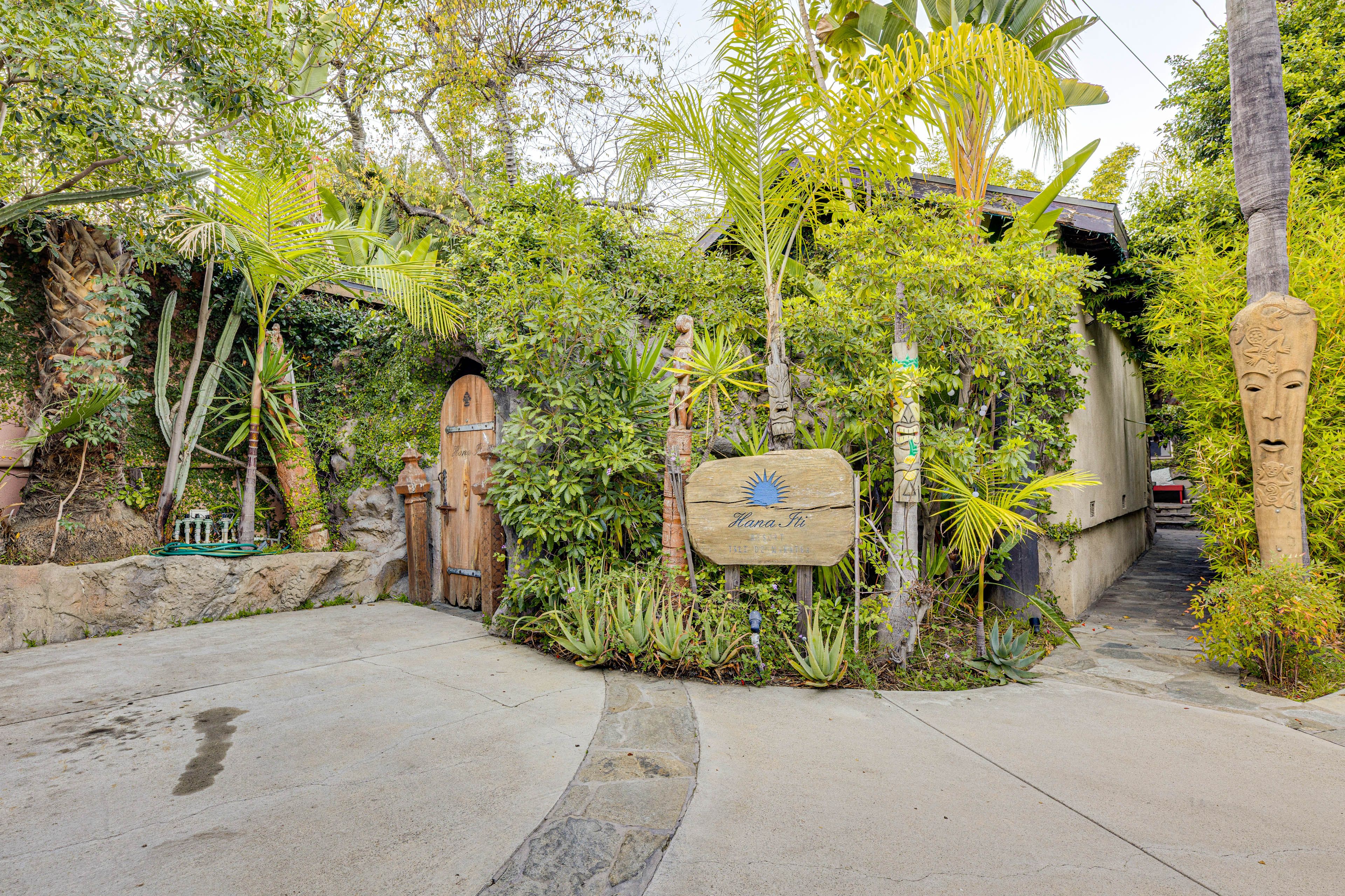 Parking | Driveway (1 Vehicle)