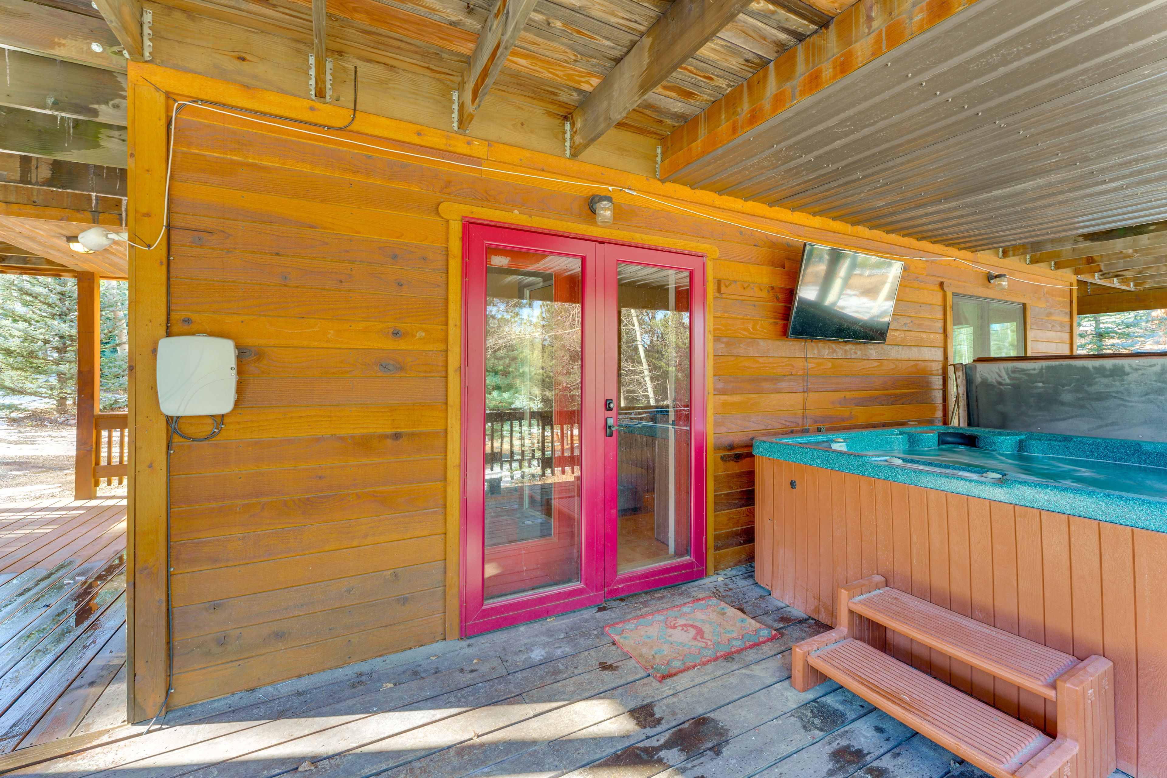 Unit Entrance | Private Deck | Hot Tub | Flat-Screen TV
