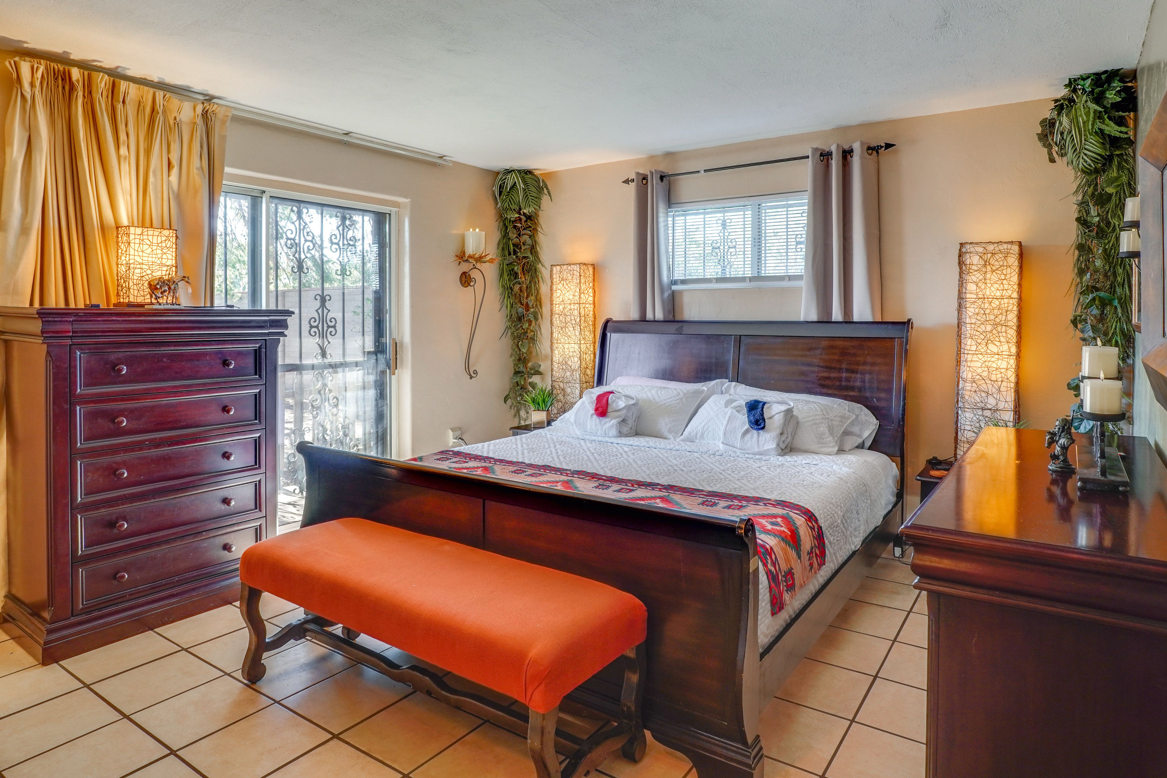 Bedroom 1 | King Bed | Smart TV