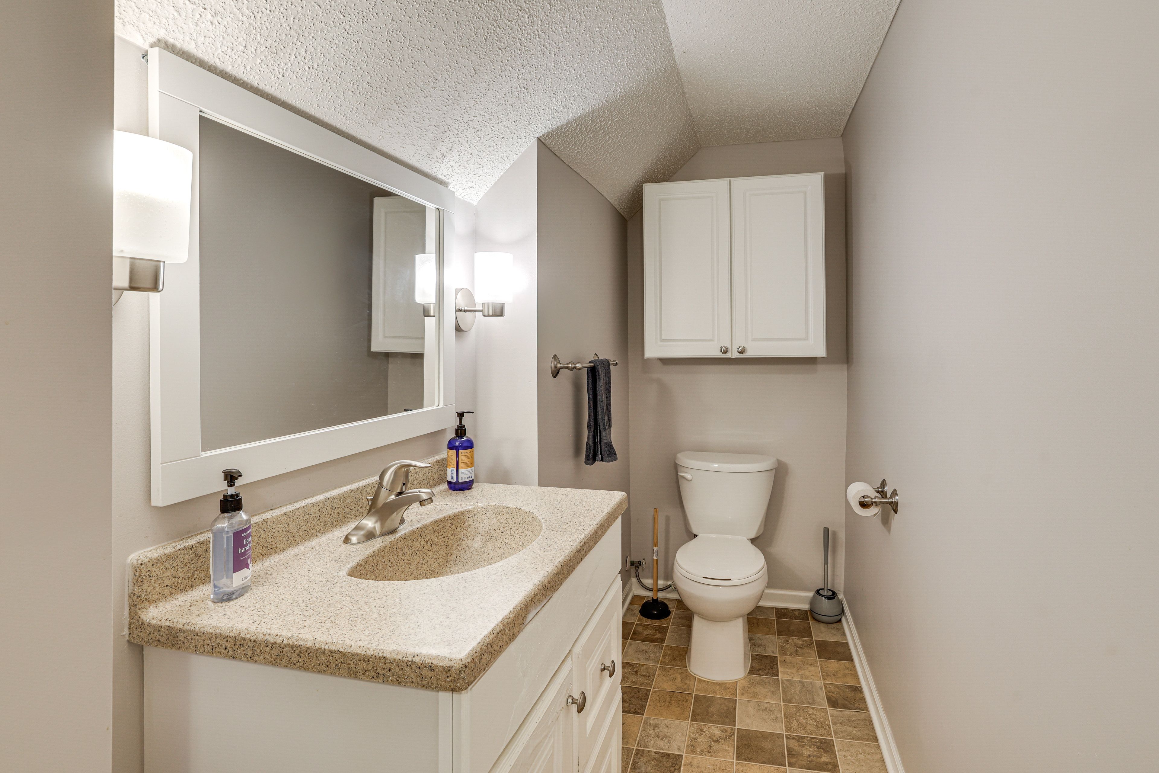 Half Bathroom | Upper Level