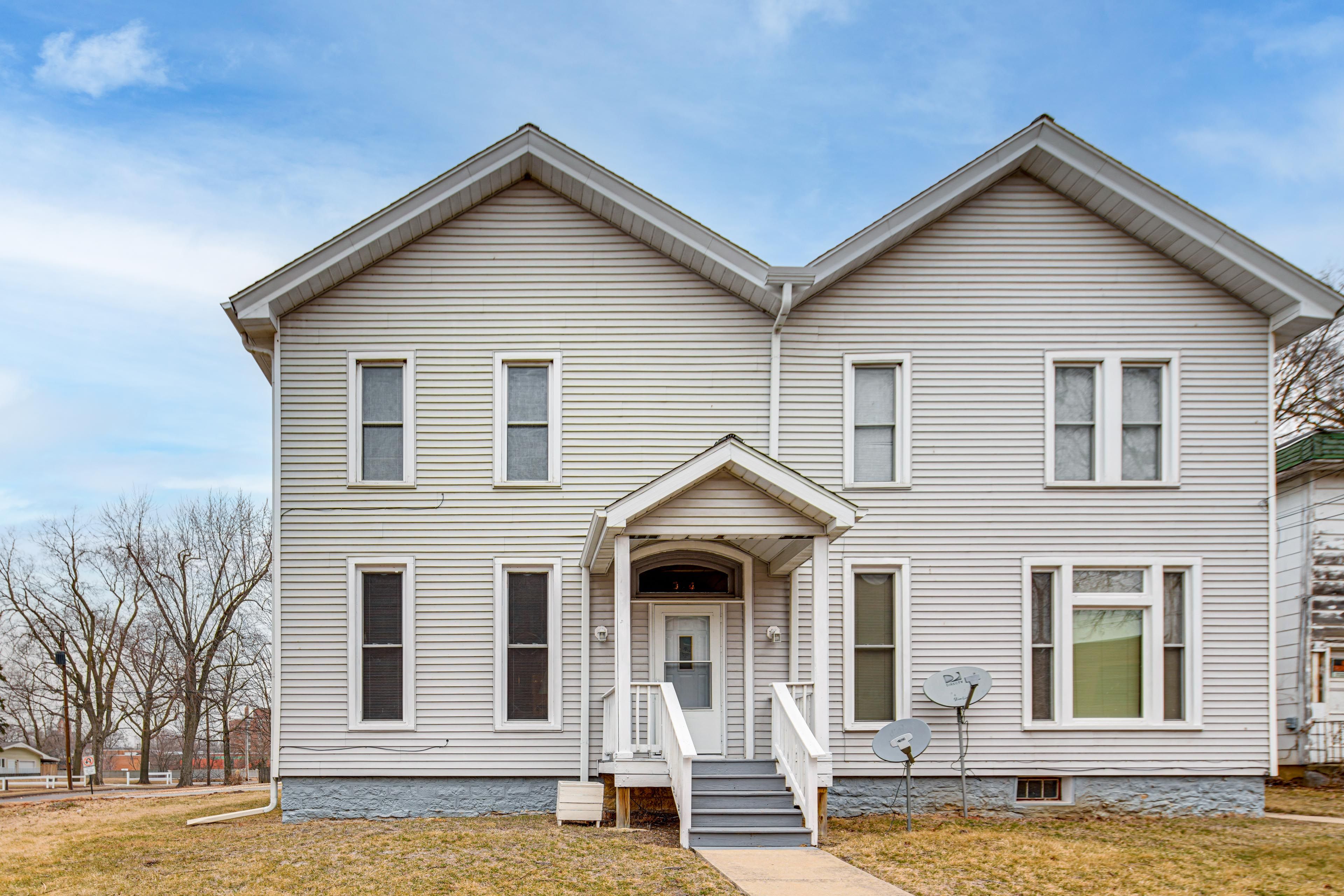 Property Exterior | Shared Driveway (3 Vehicles)