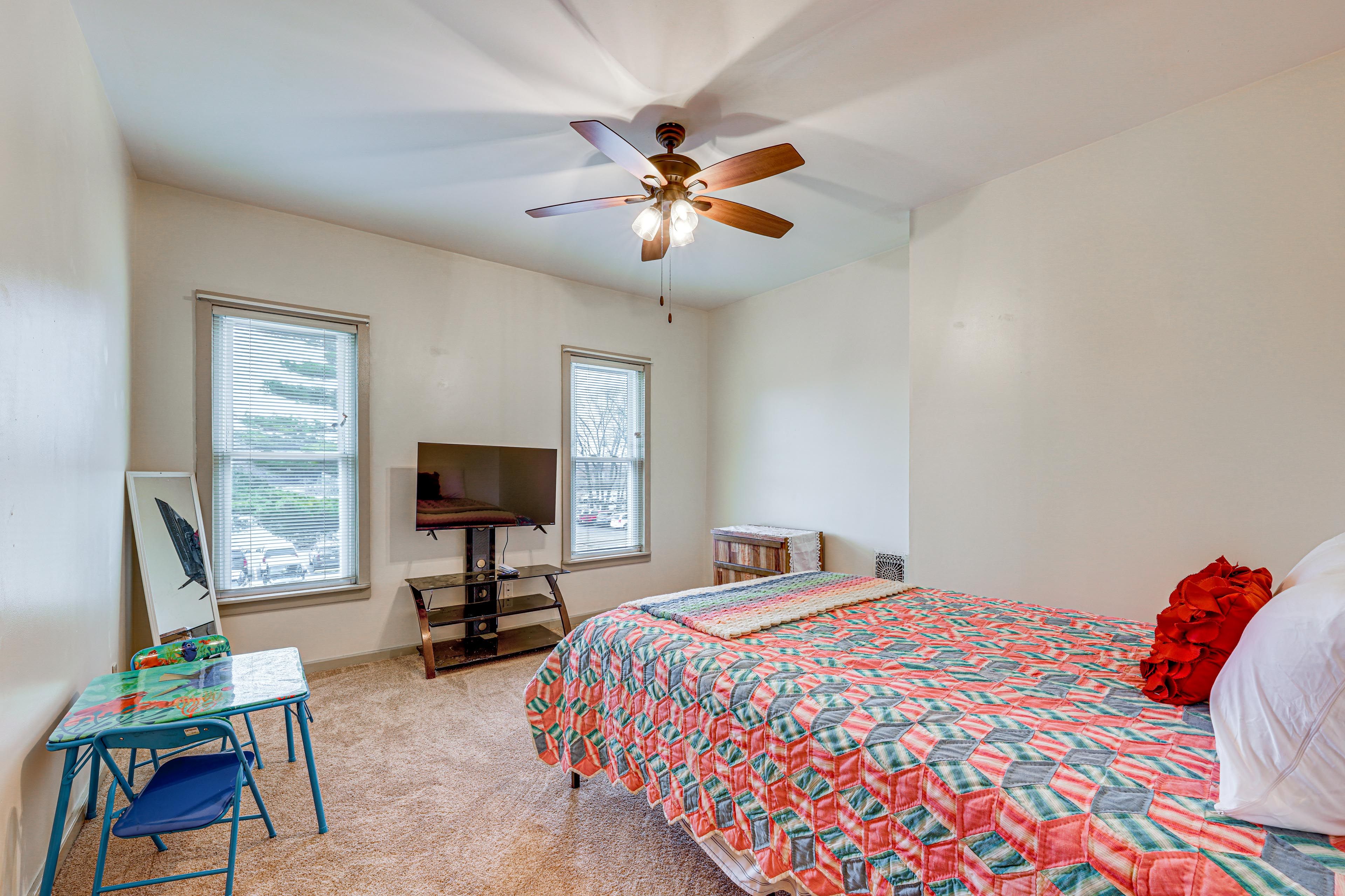 Bedroom 1 | Queen Bed | 2nd Floor