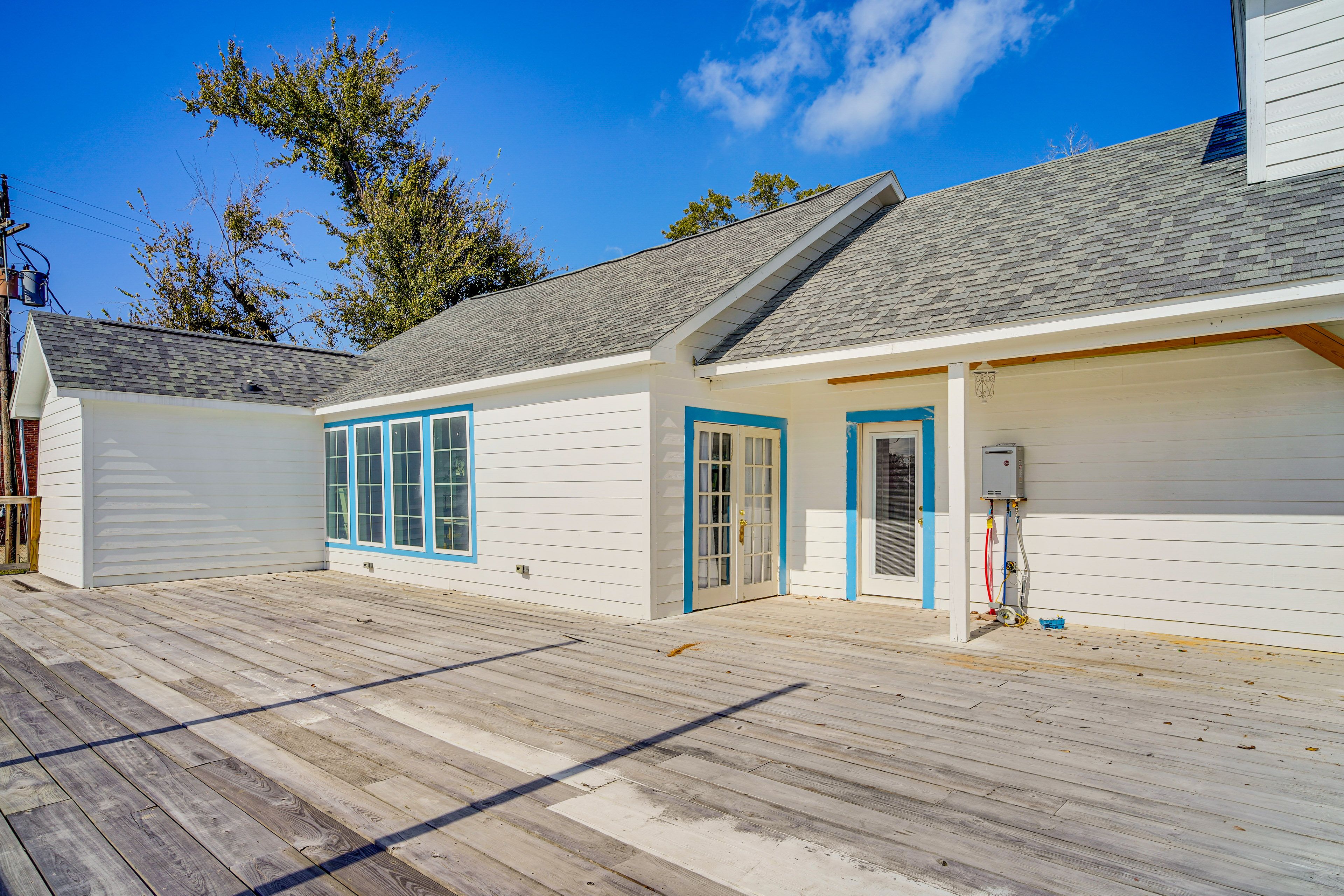 Deck | Open Yard Area