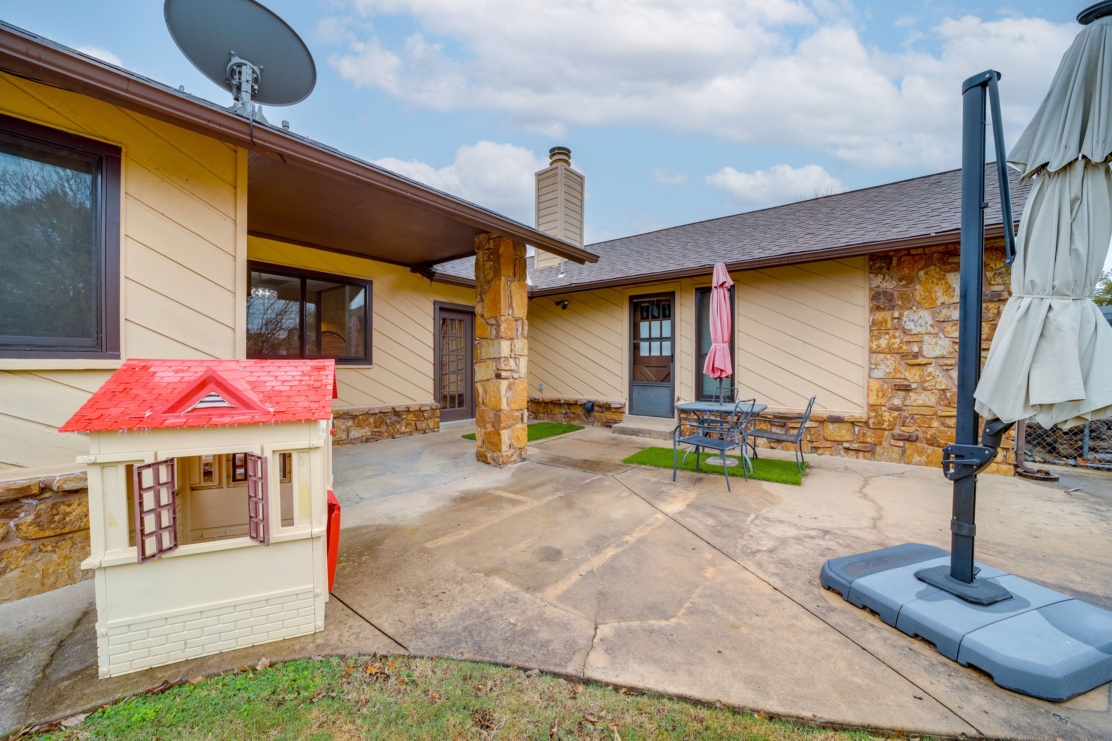 House Exterior | Children's Playhouse