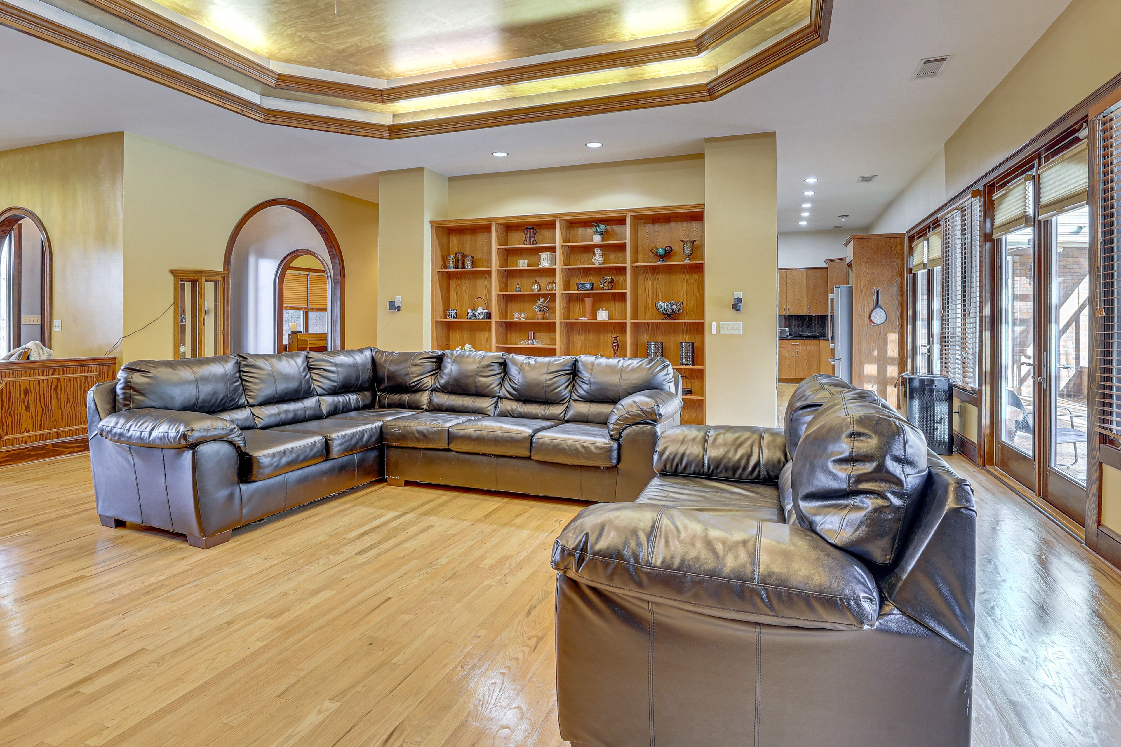 Living Room | Smart TV | Free WiFi