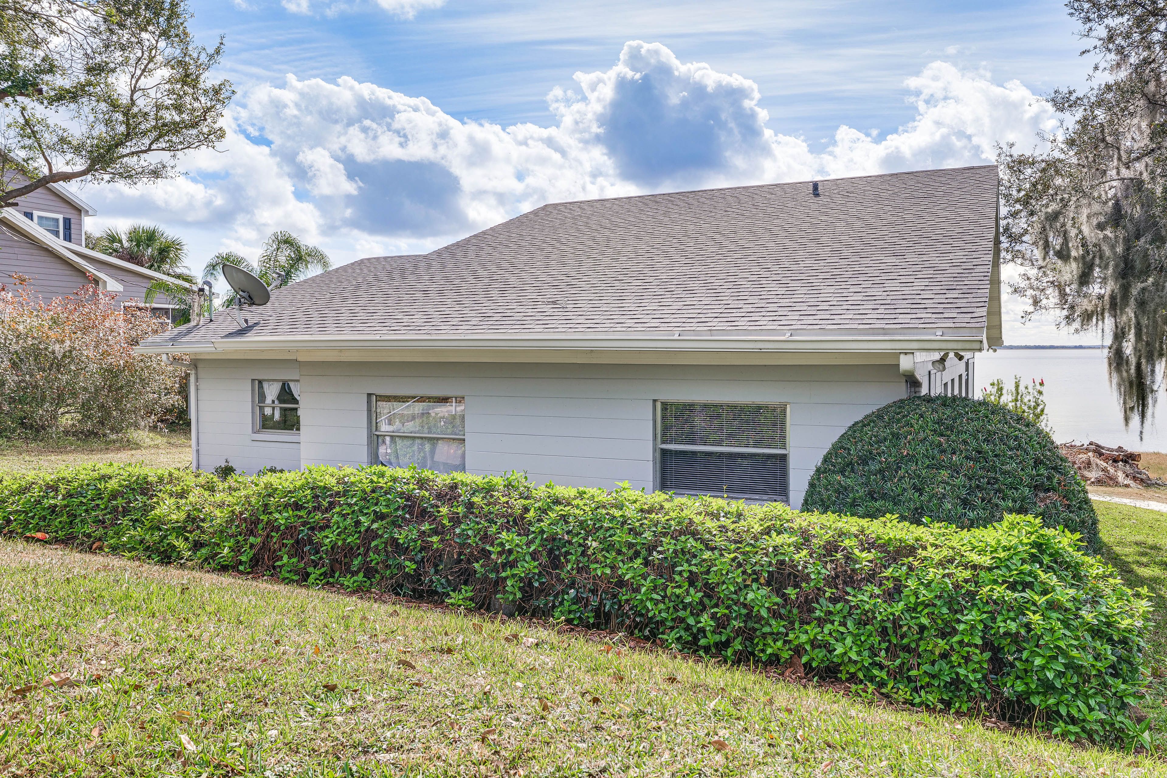 Parking | Driveway (3 Vehicles)
