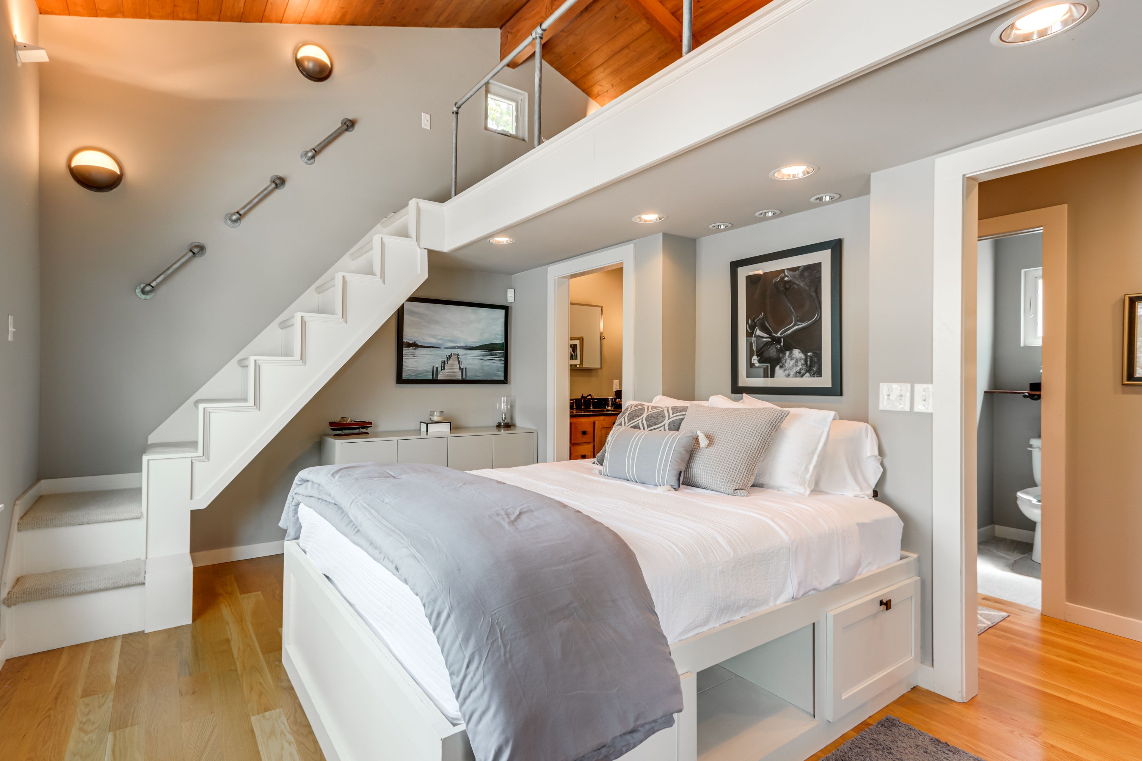 Bedroom 3 | Queen Bed | 2 Twin Beds | Kitchenette