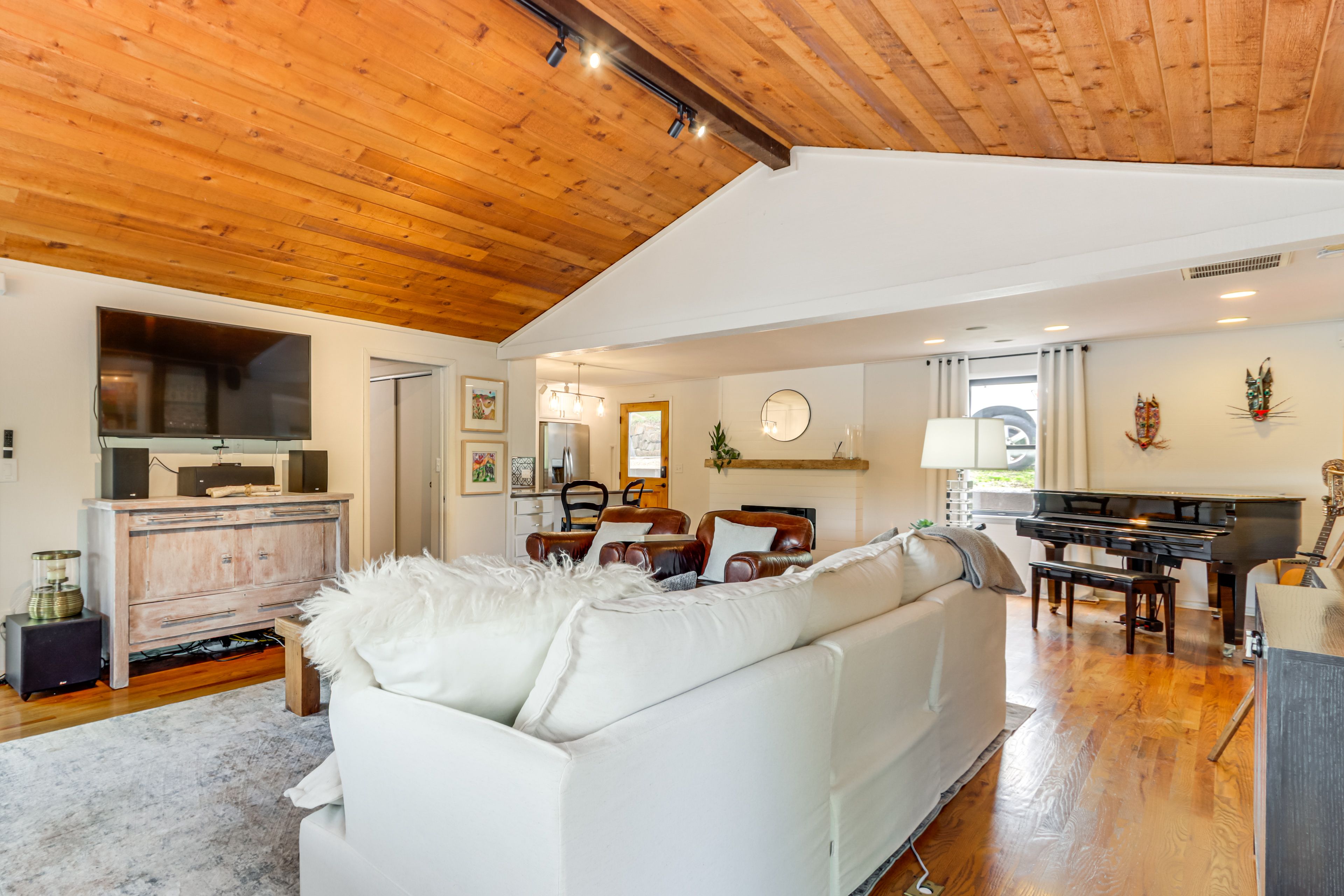 Living Room | Sleeper Sofa