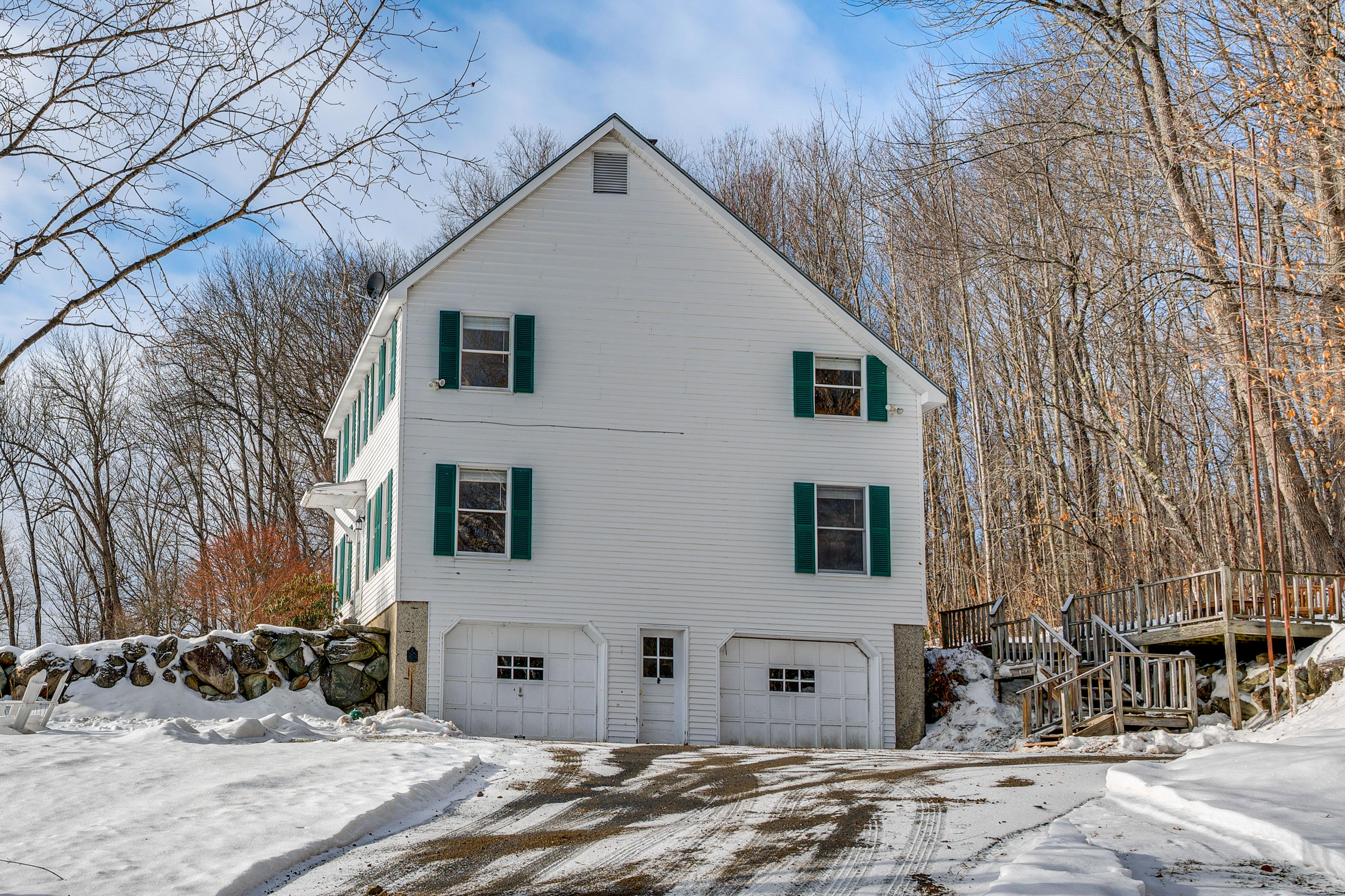 Driveway Parking | 10 Vehicles