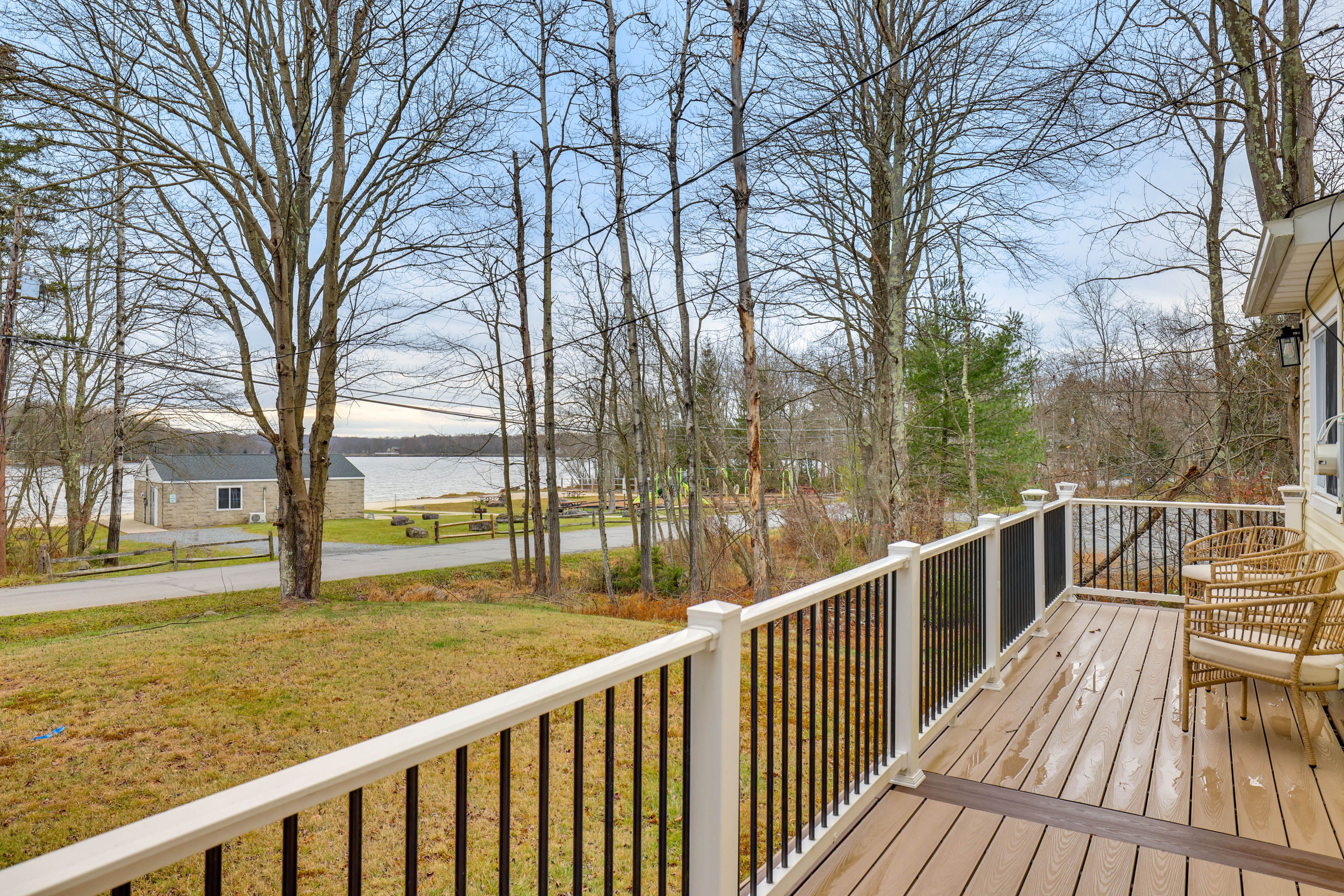 Front Porch | Lakefront View