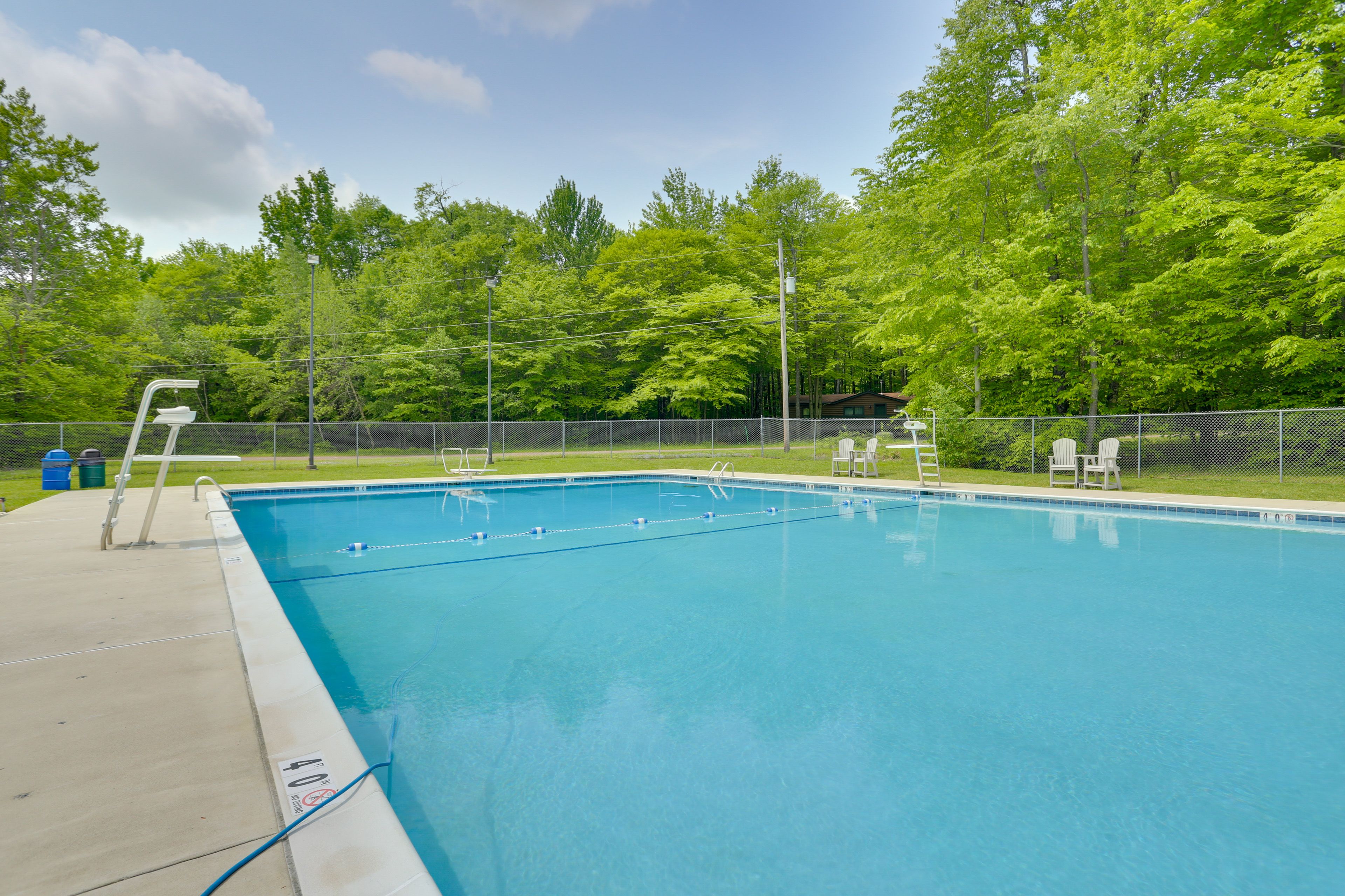 Arrowhead Lake Amenities (Addt'l Fees Required)