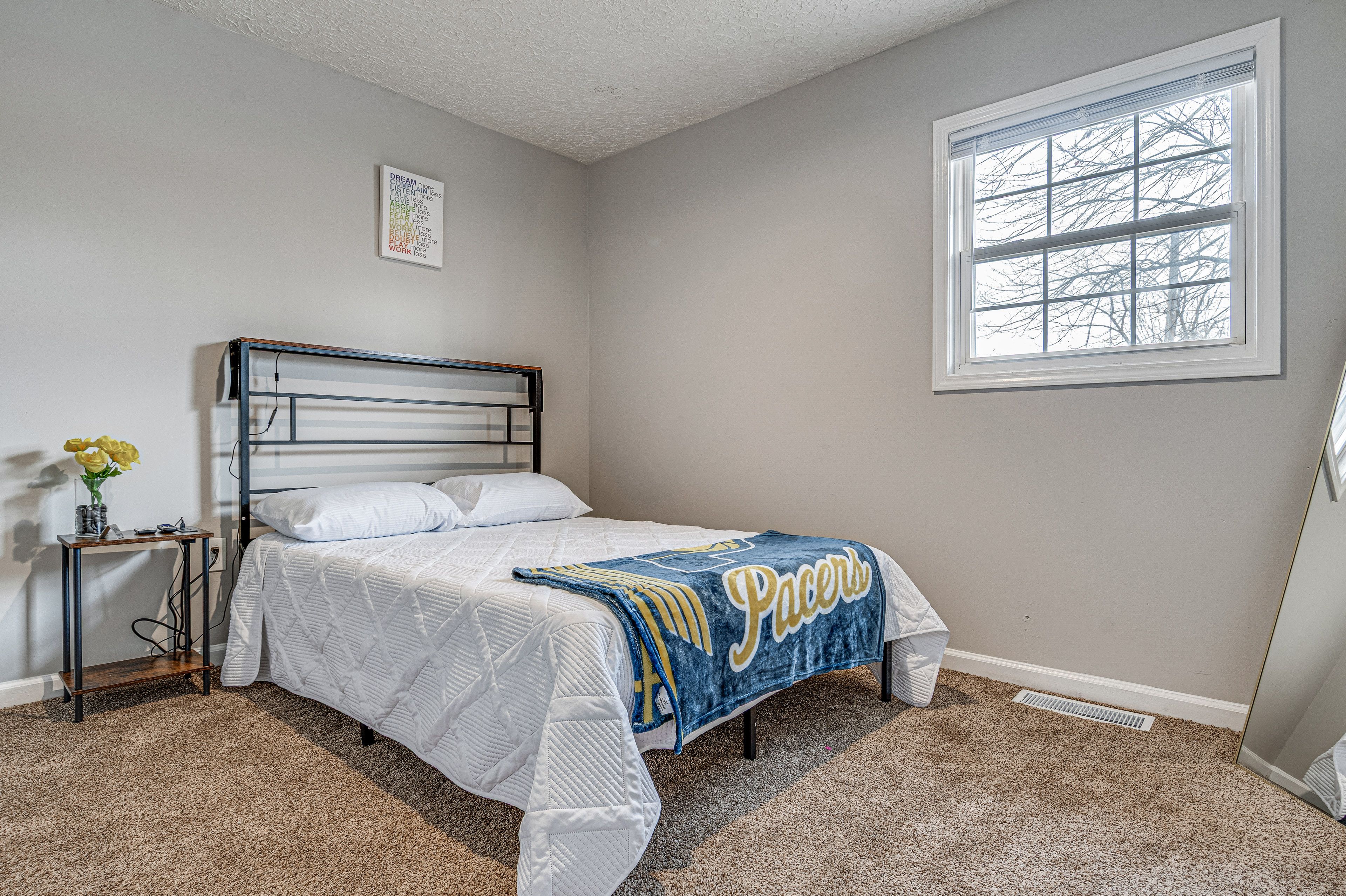 Bedroom 3 | Full Bed | Smart TV