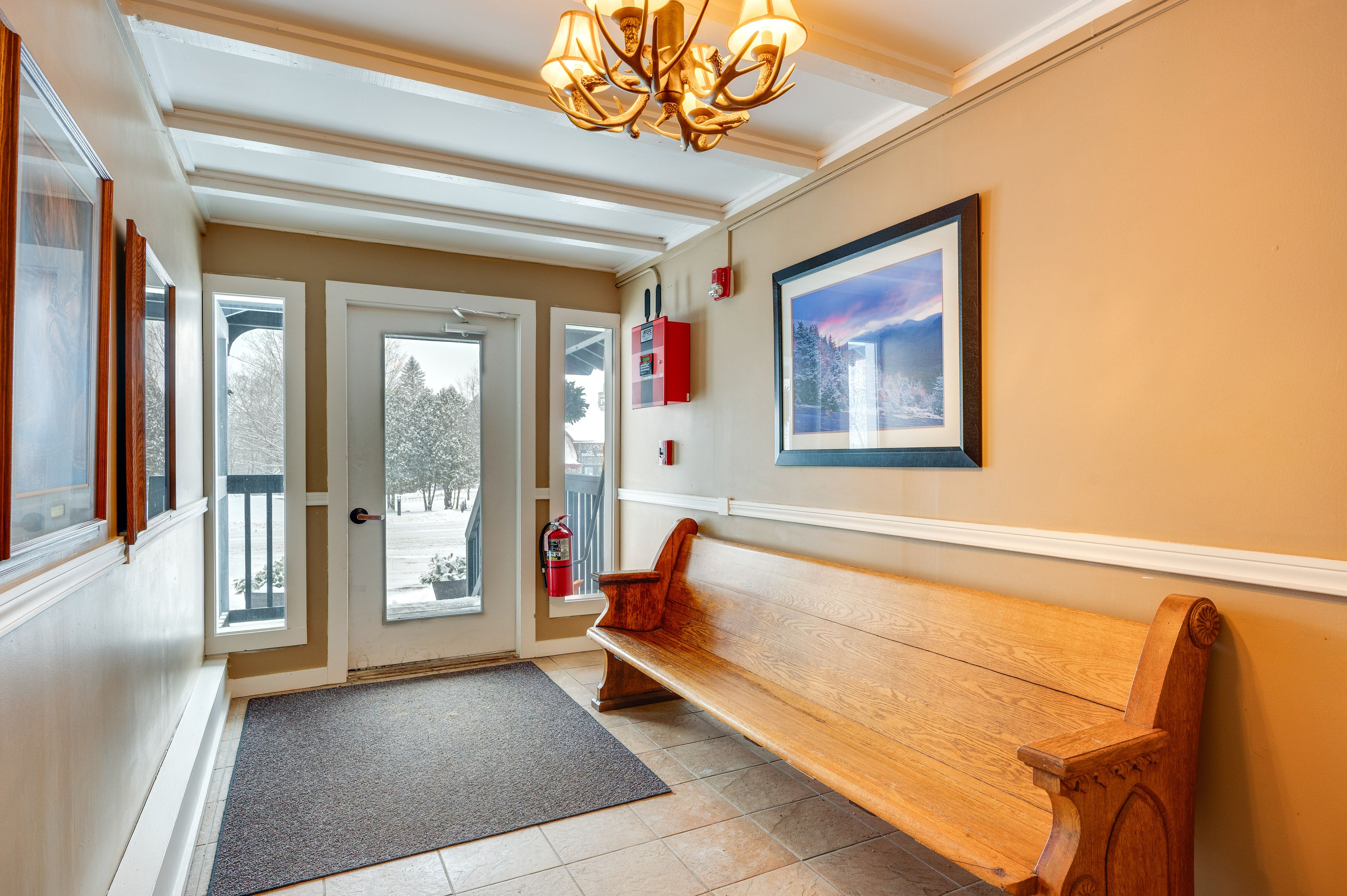 Building Interior | Entry