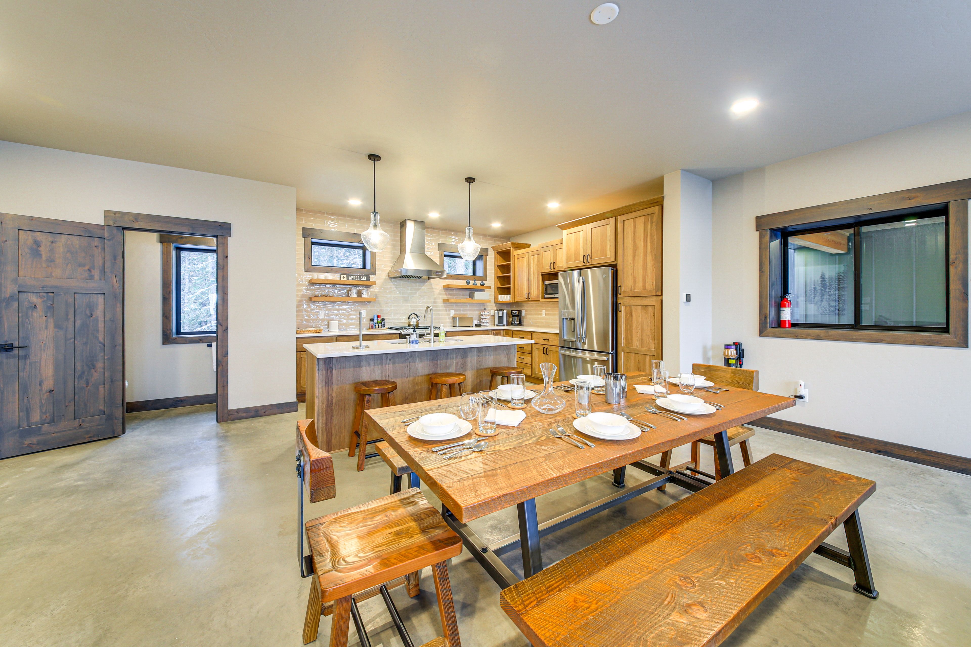 Dining Area | Heated Floors | 3rd Floor