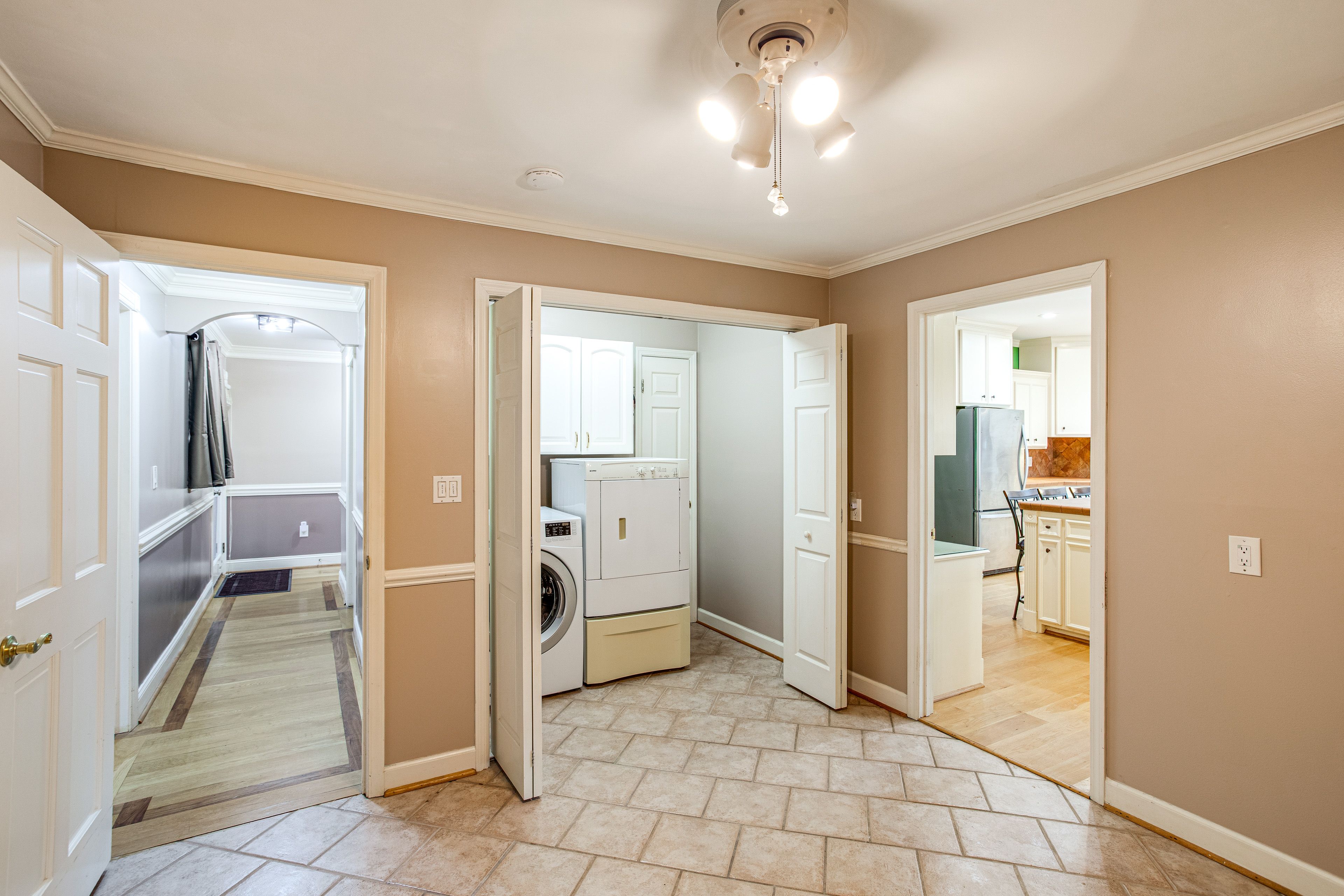 Laundry Area | Washer/Dryer