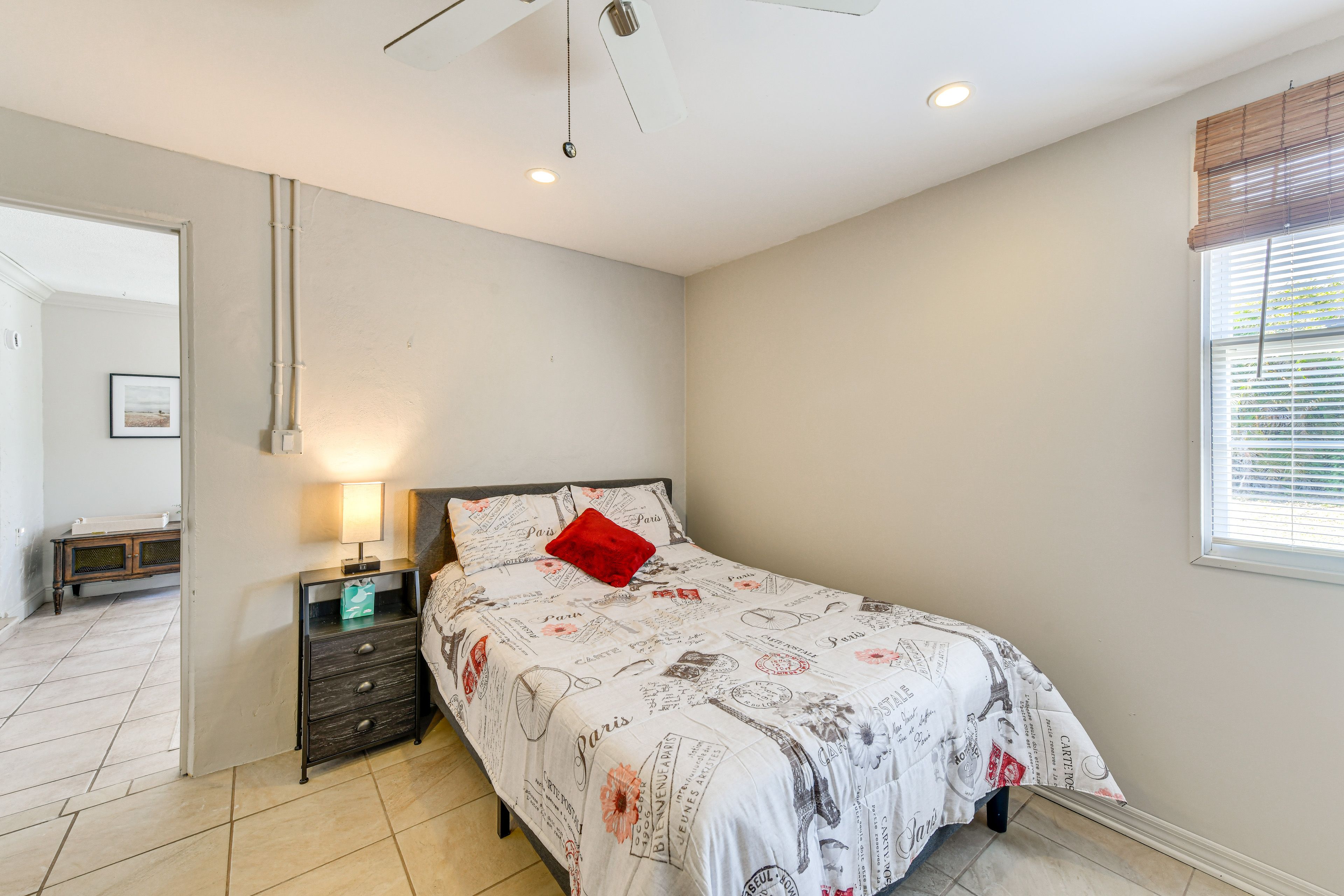 Bonus Room | Full Bed