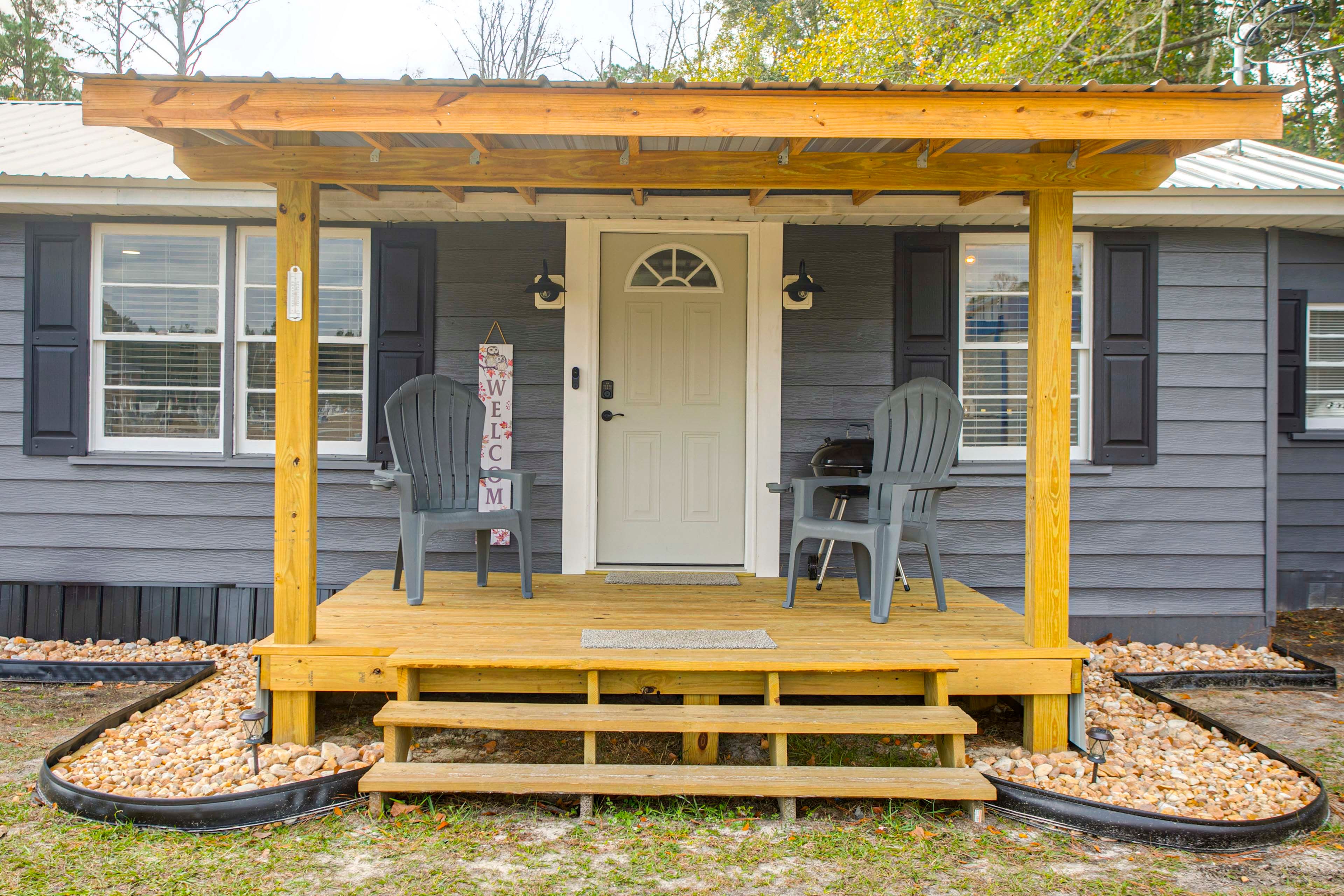 Porch | Charcoal Grill