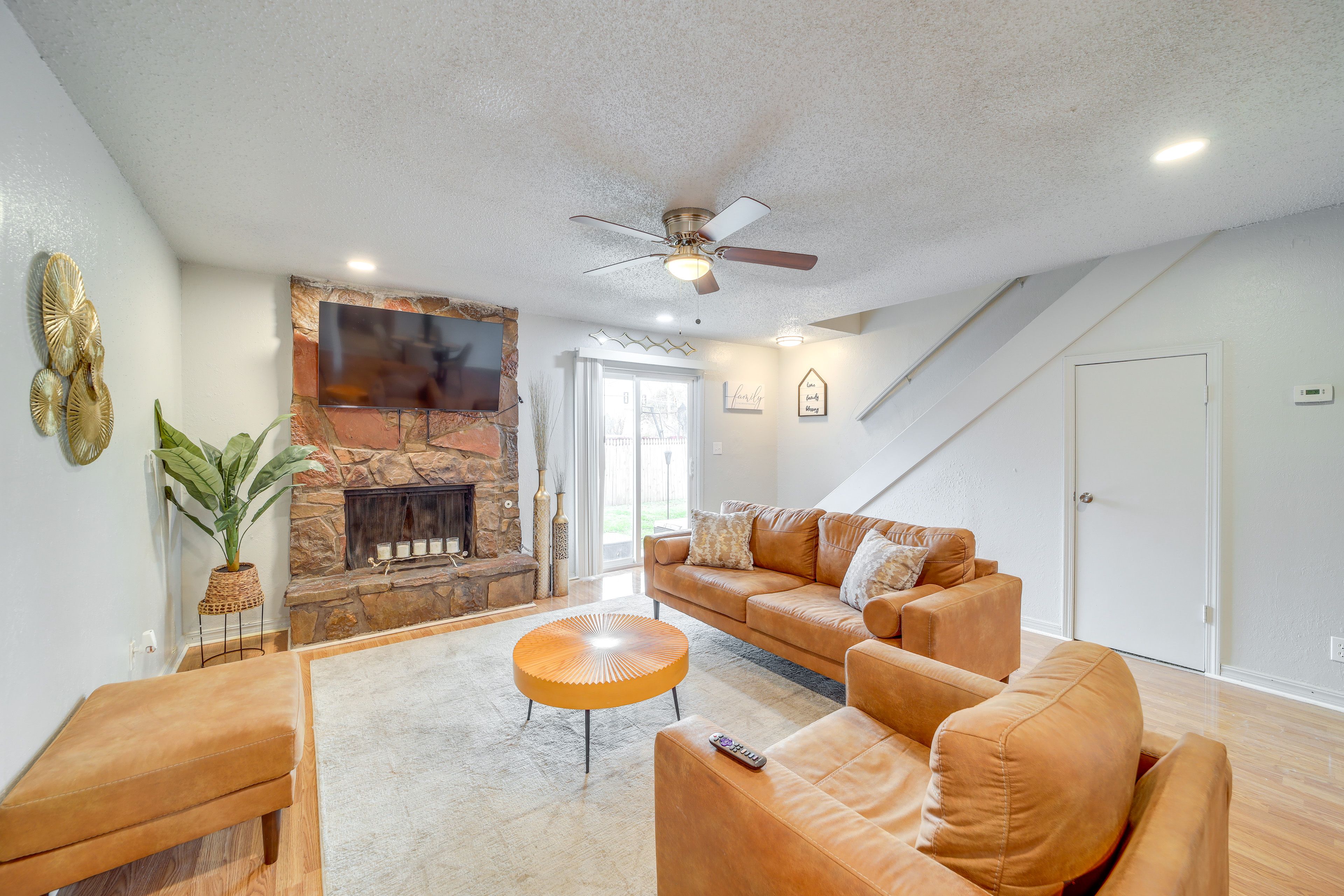 Tulsa Vacation Rental | 2BR | 1.5BA | 1,307 Sq Ft | Stairs Required