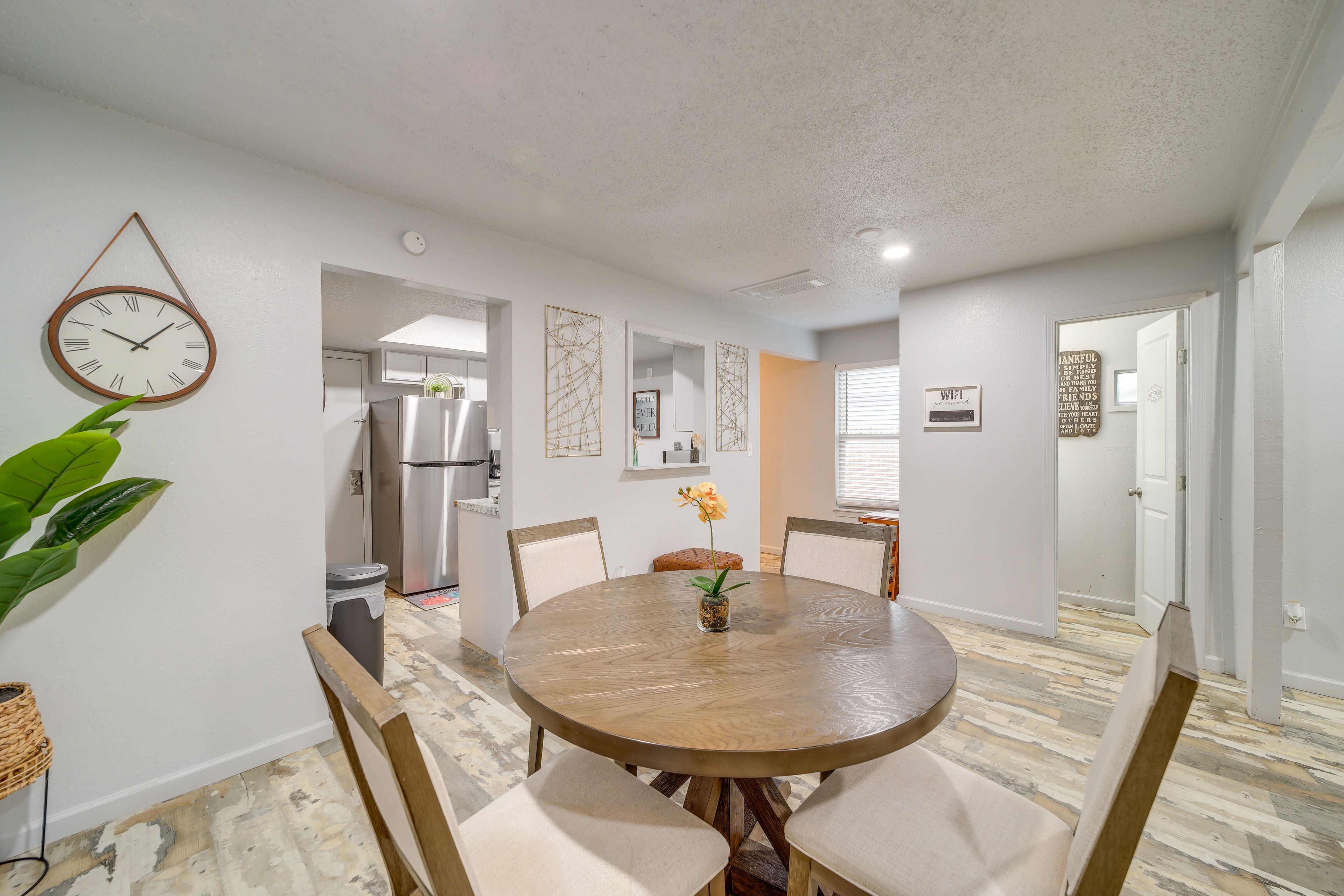 Dining Area | 1st Floor