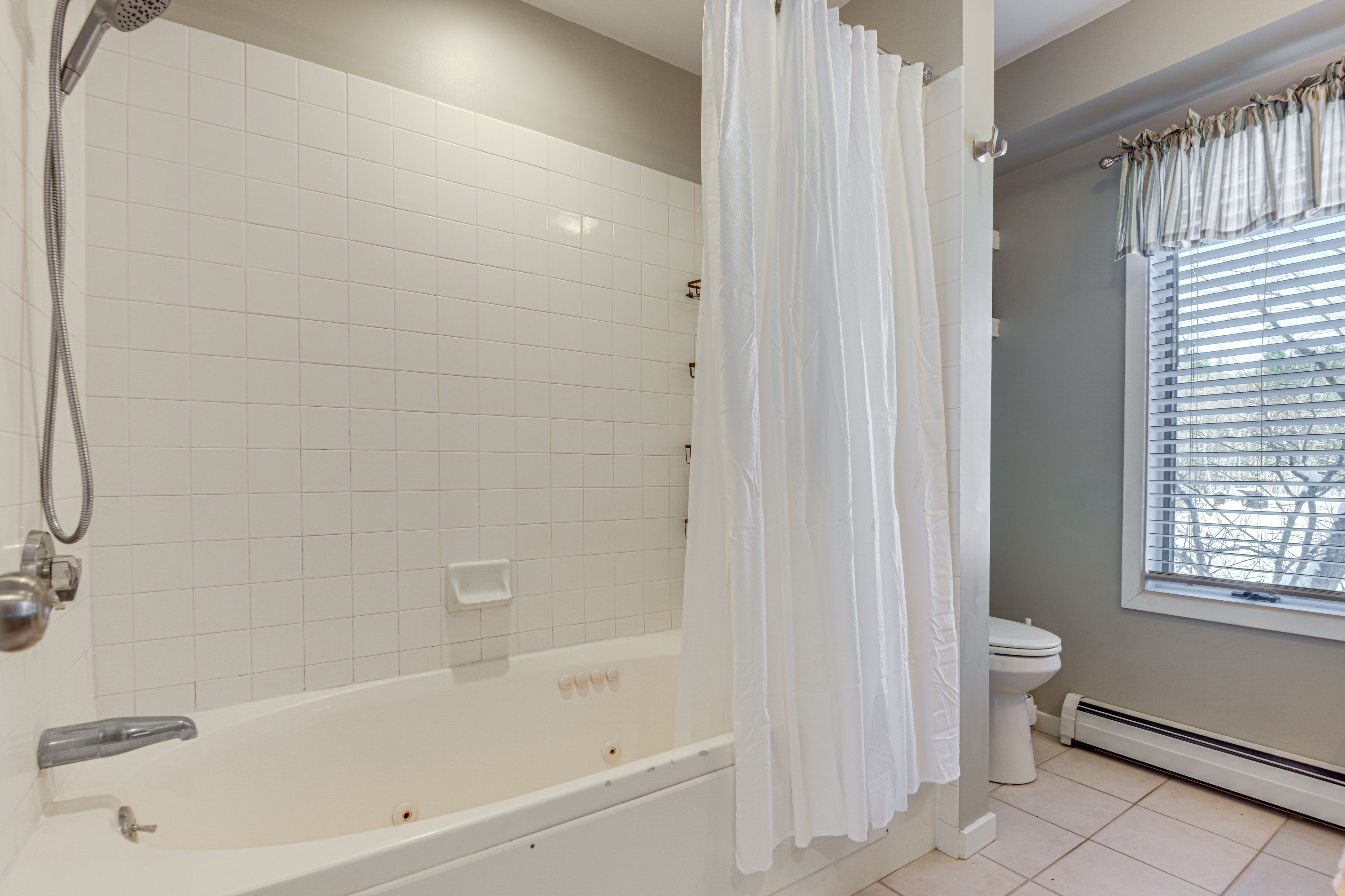 Bathroom | Towels Provided