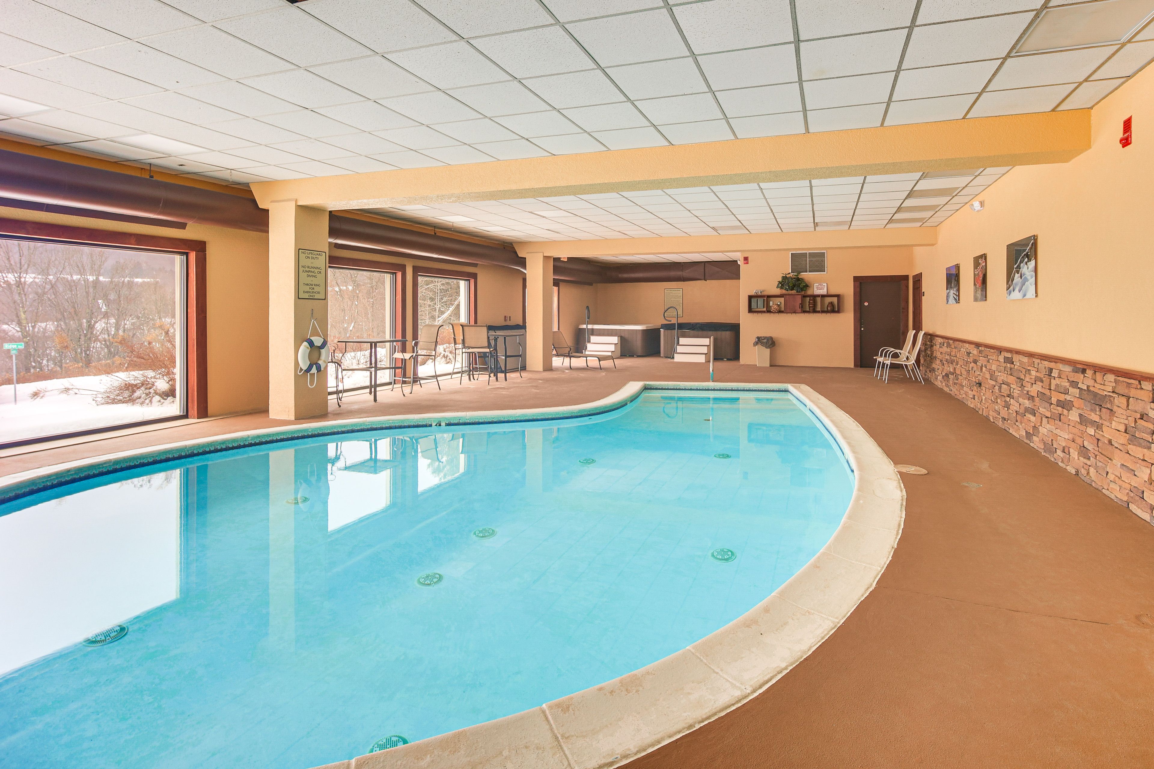 Snow Mountain Village Community Amenities | Heated Indoor Pool | Hot Tubs