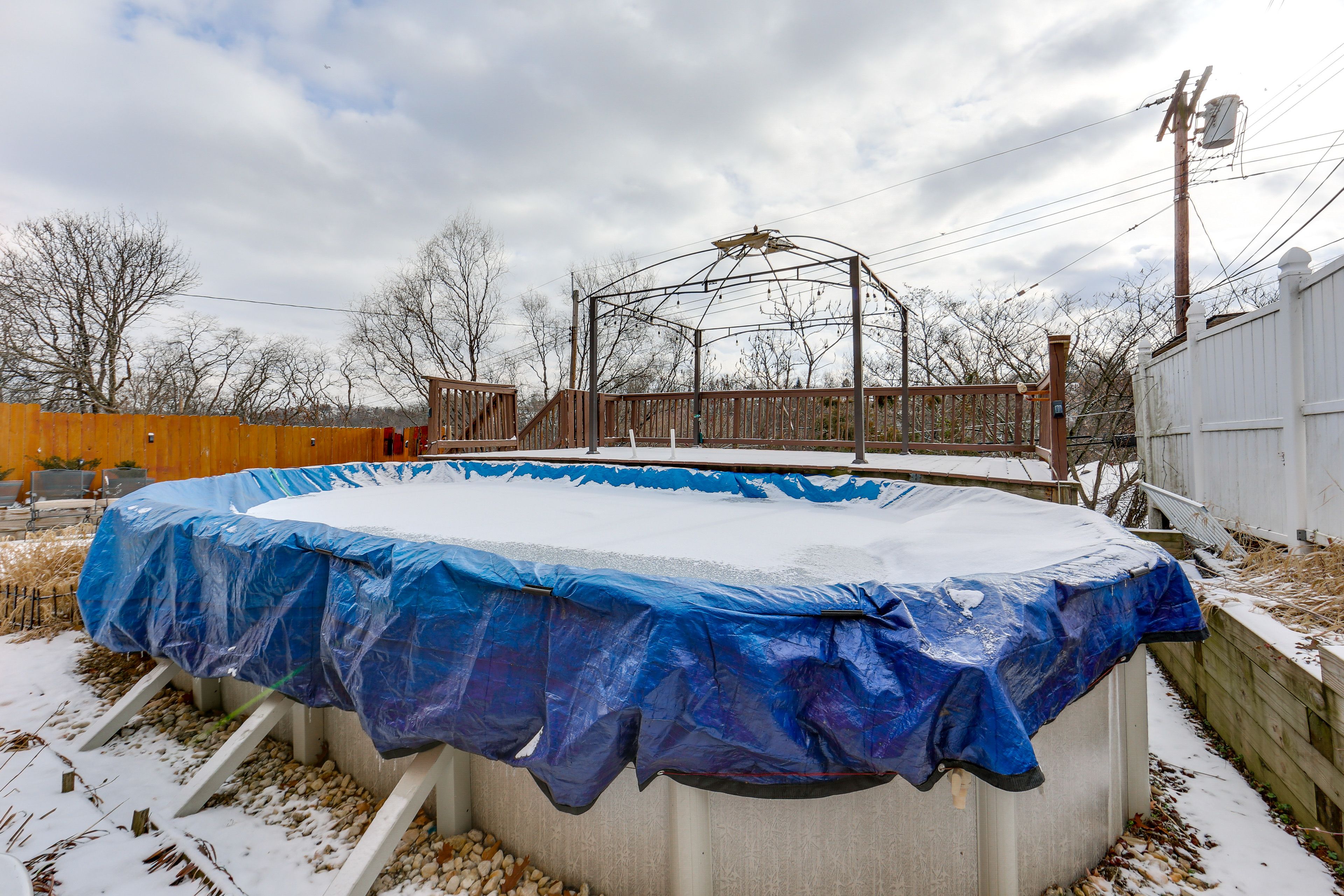 Above Ground Pool | Deck w/ Pergola