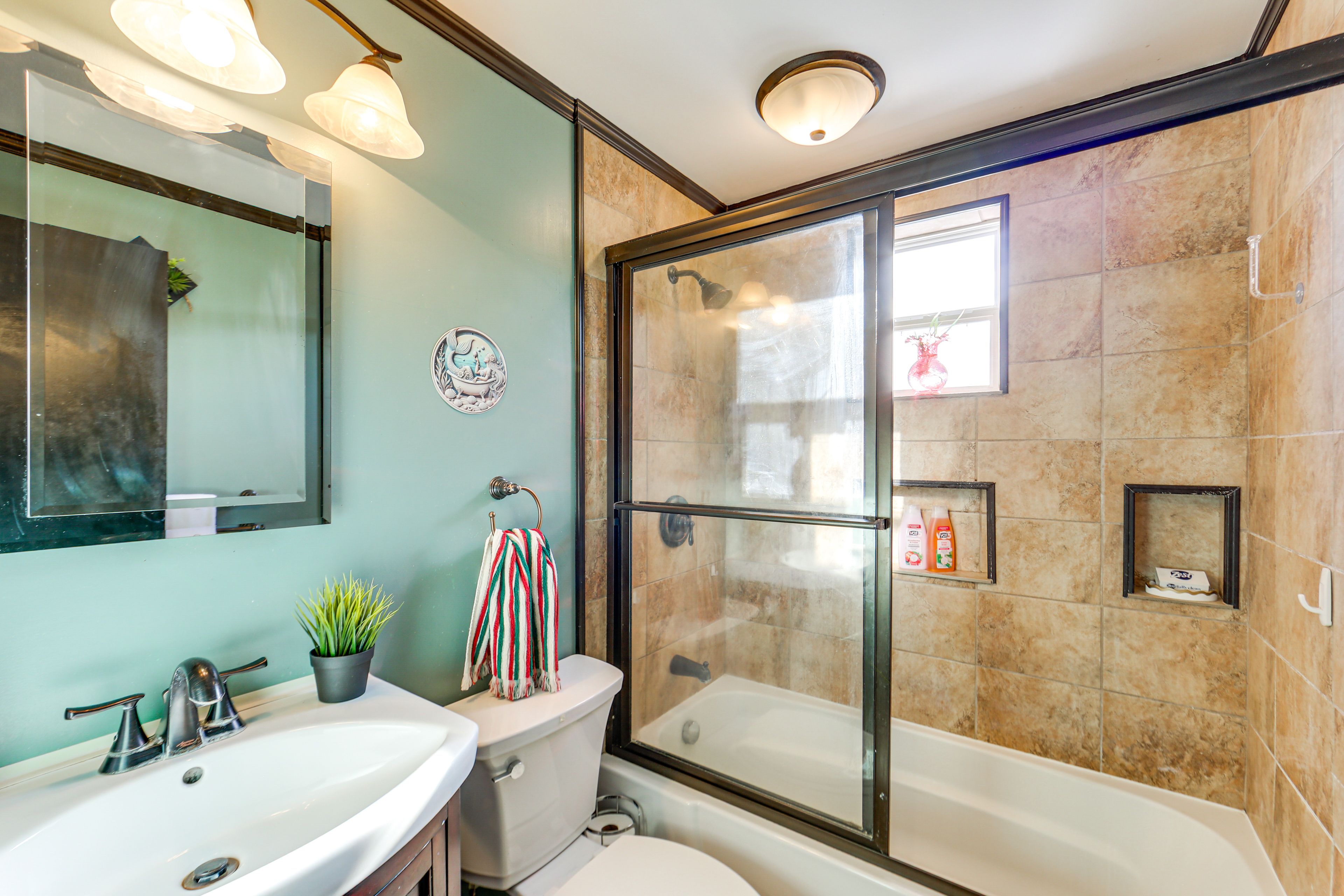 Full Bath | Main Level