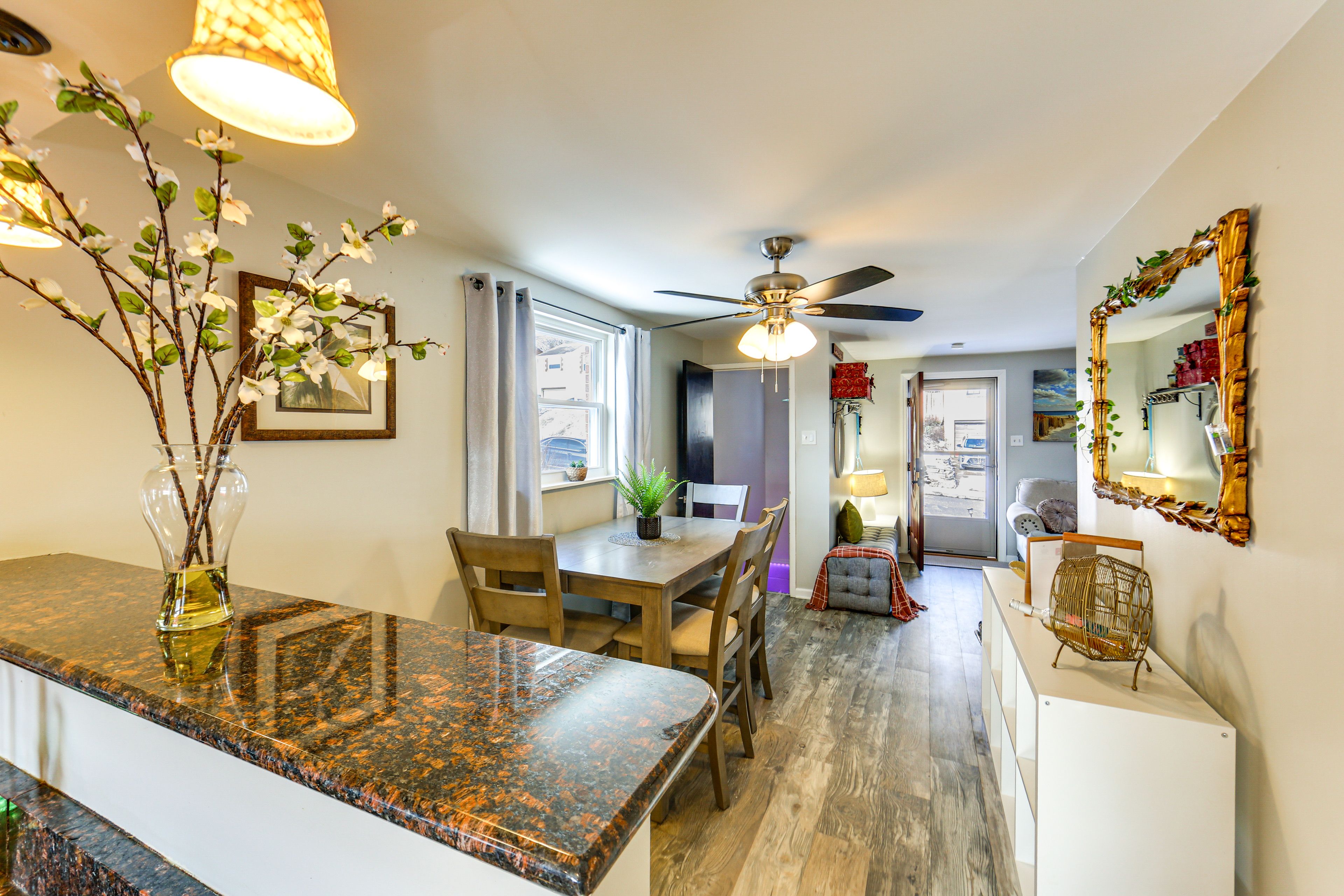 Dining Area | Main Level